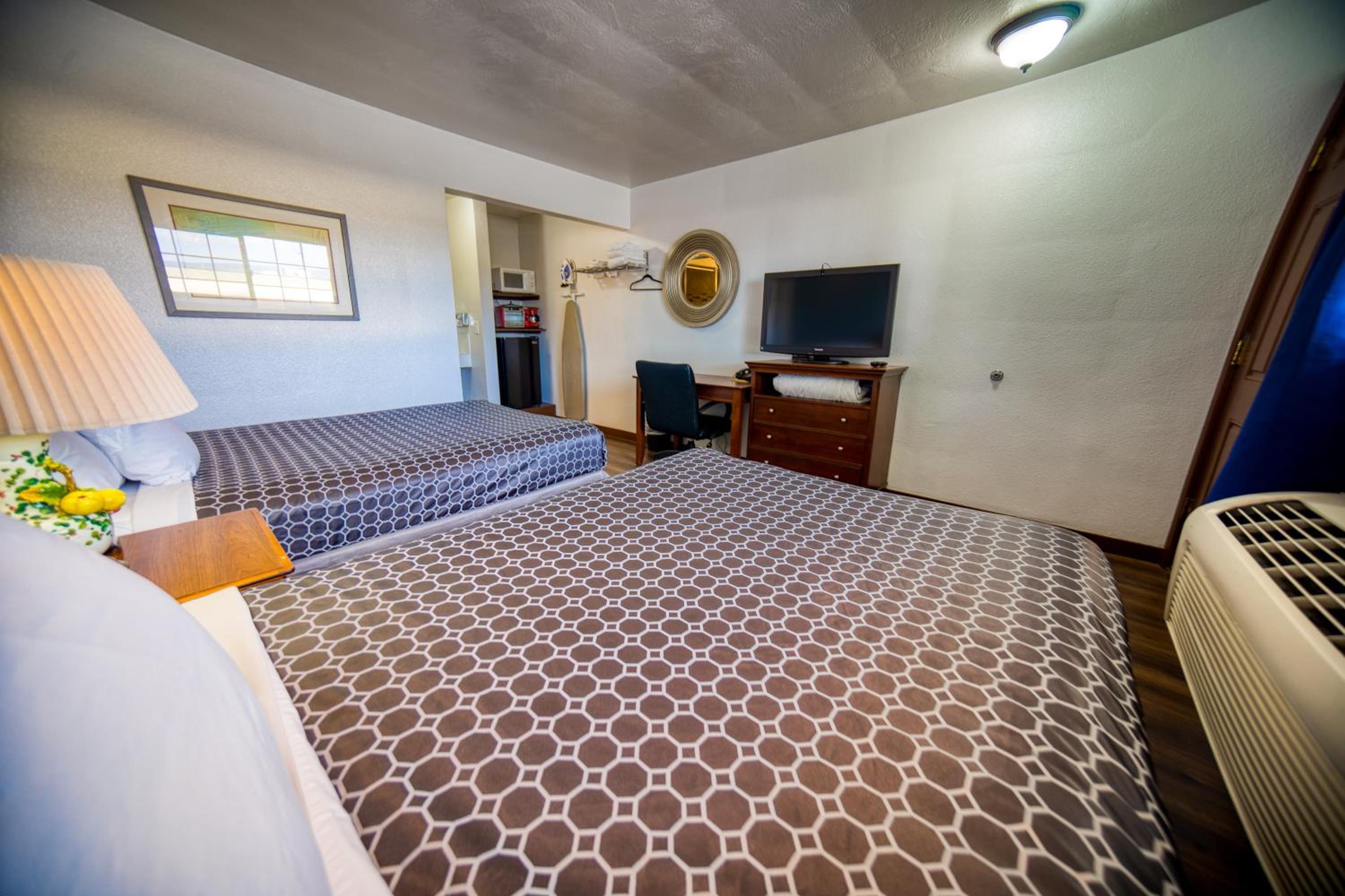 Budget Inn