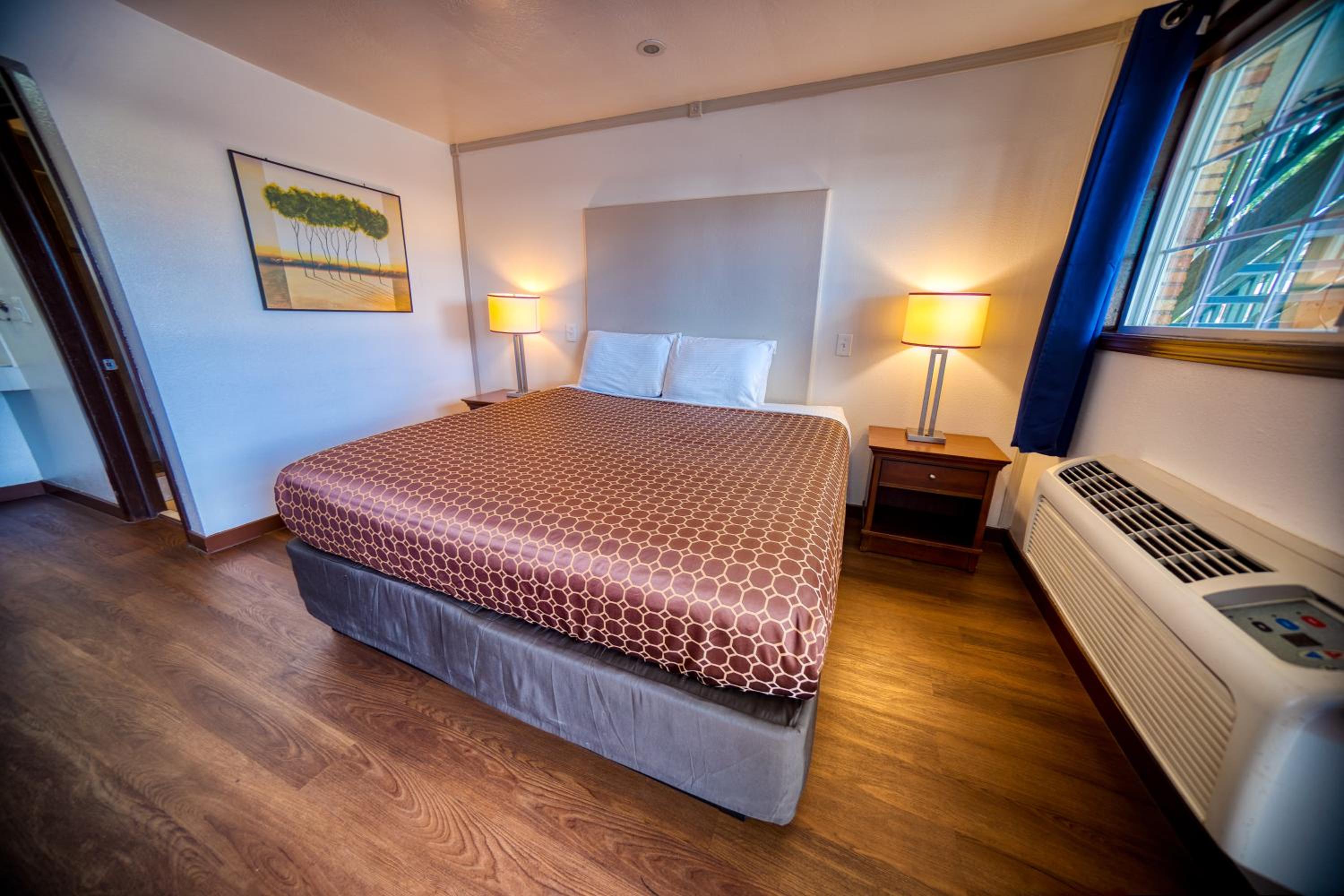 Budget Inn