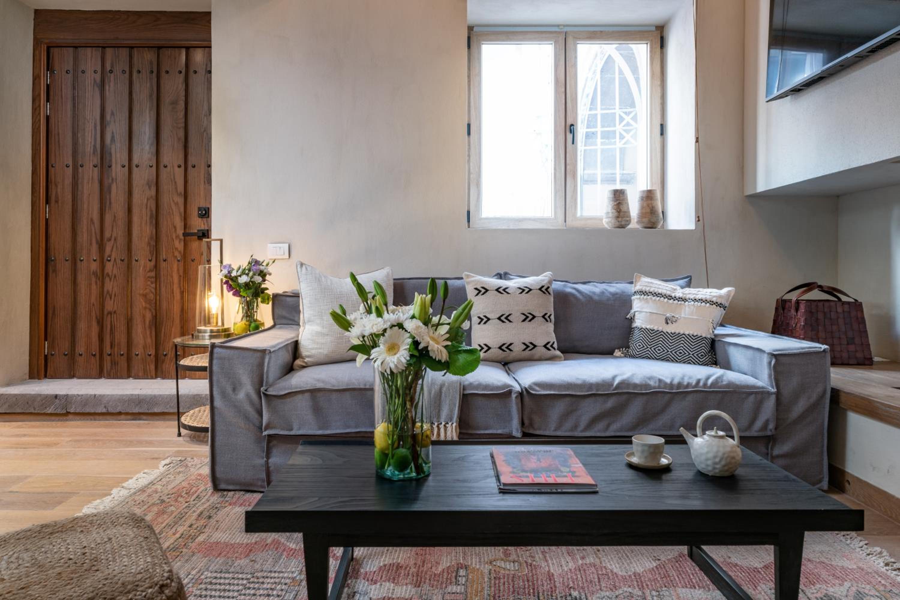 Le Cottage San Miguel de Allende, Modern Luxury in Centro with Pool & Jacuzzi