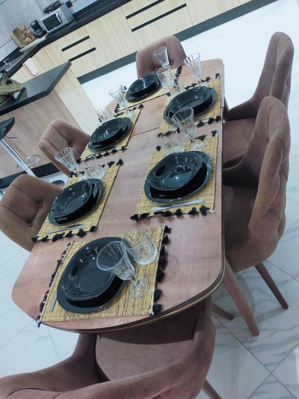 Hotel Appartement de luxe à 7 min de Centre de ville a petit prix pour passer un agréable séjour - Image 1