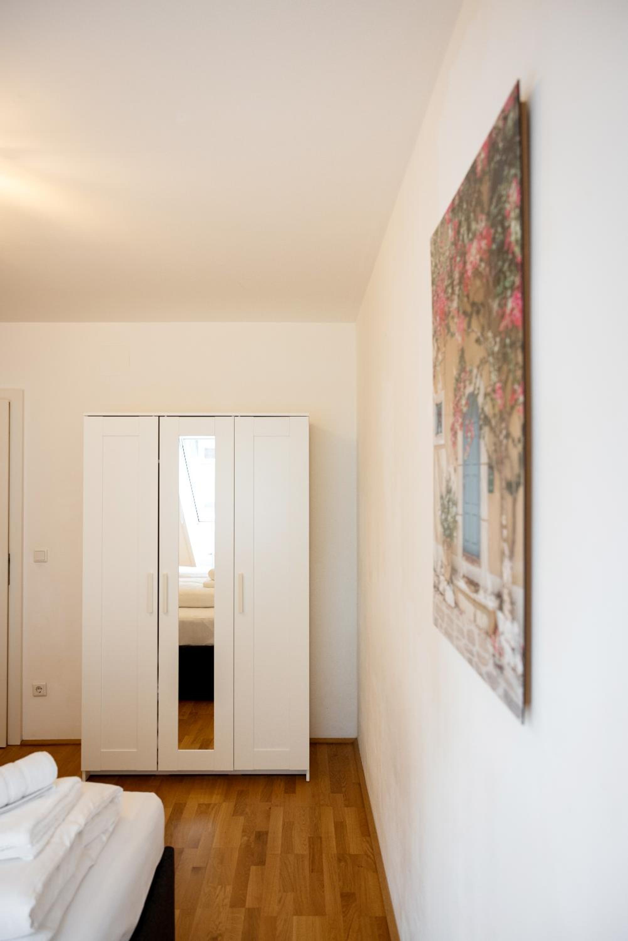 Premium 80 m2 Rooftop Apartment - 5 min to Center