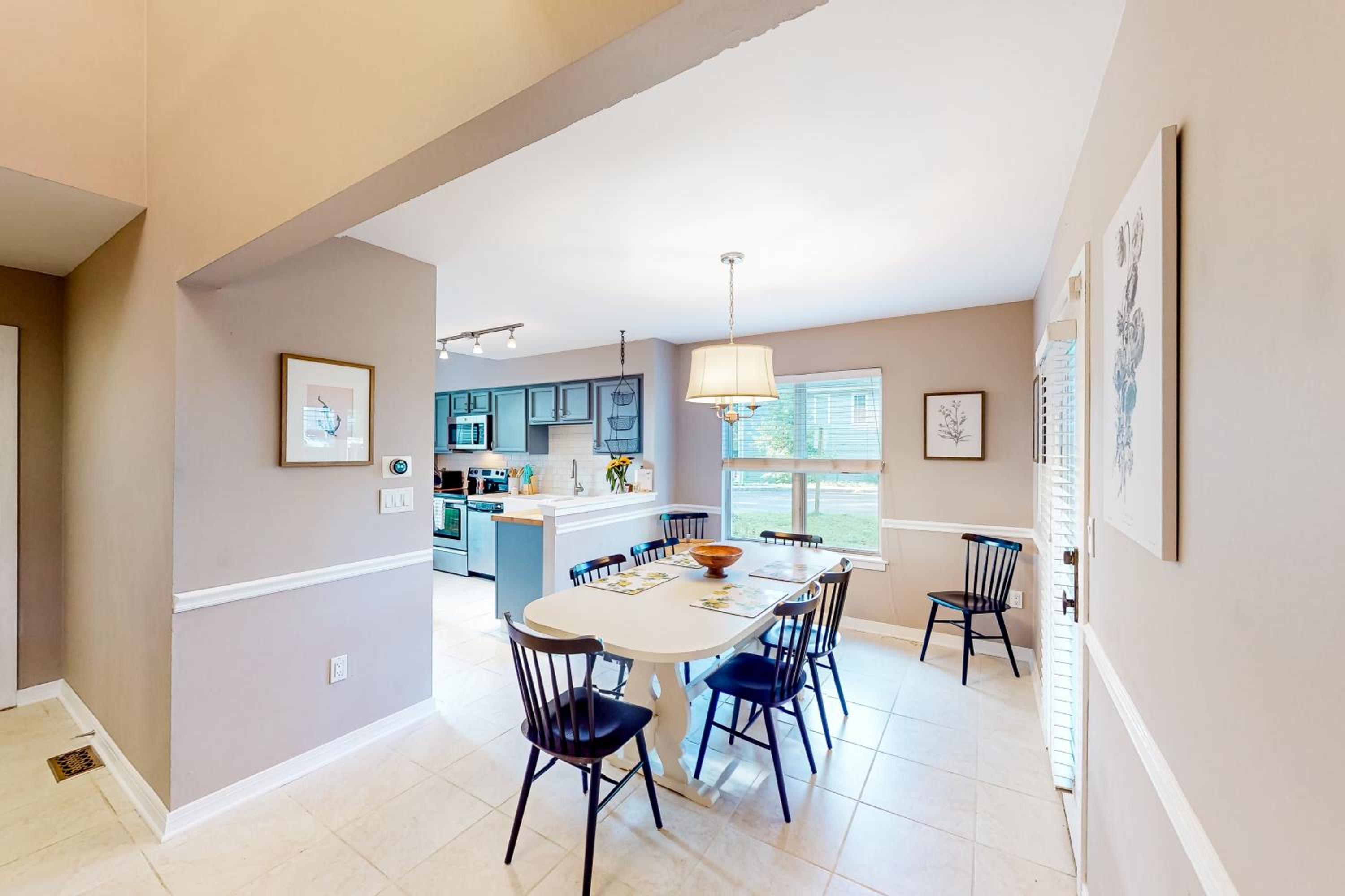 3BR Dog-Friendly Retreat with Fireplace and Patio