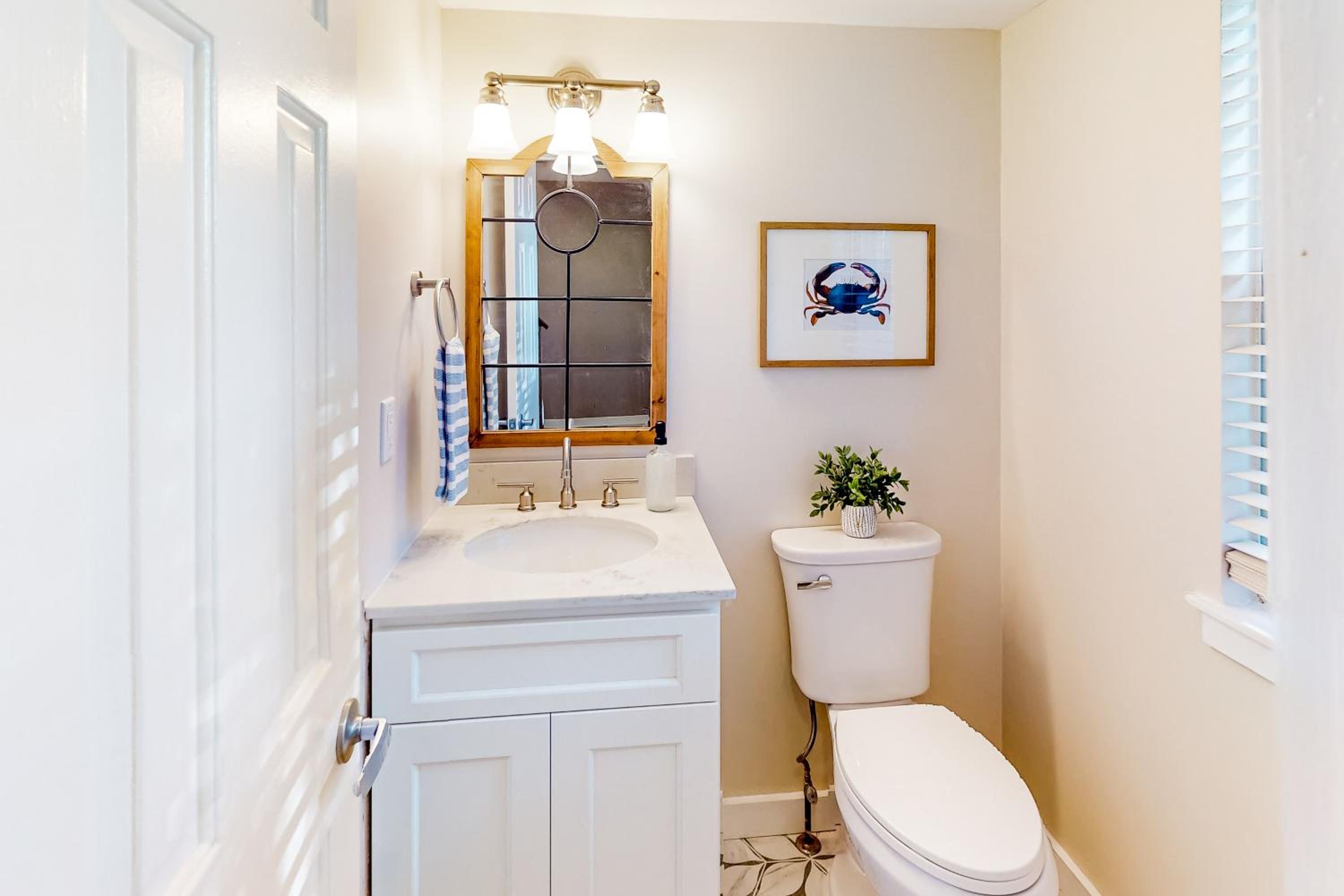 3BR Dog-Friendly Retreat with Fireplace and Patio