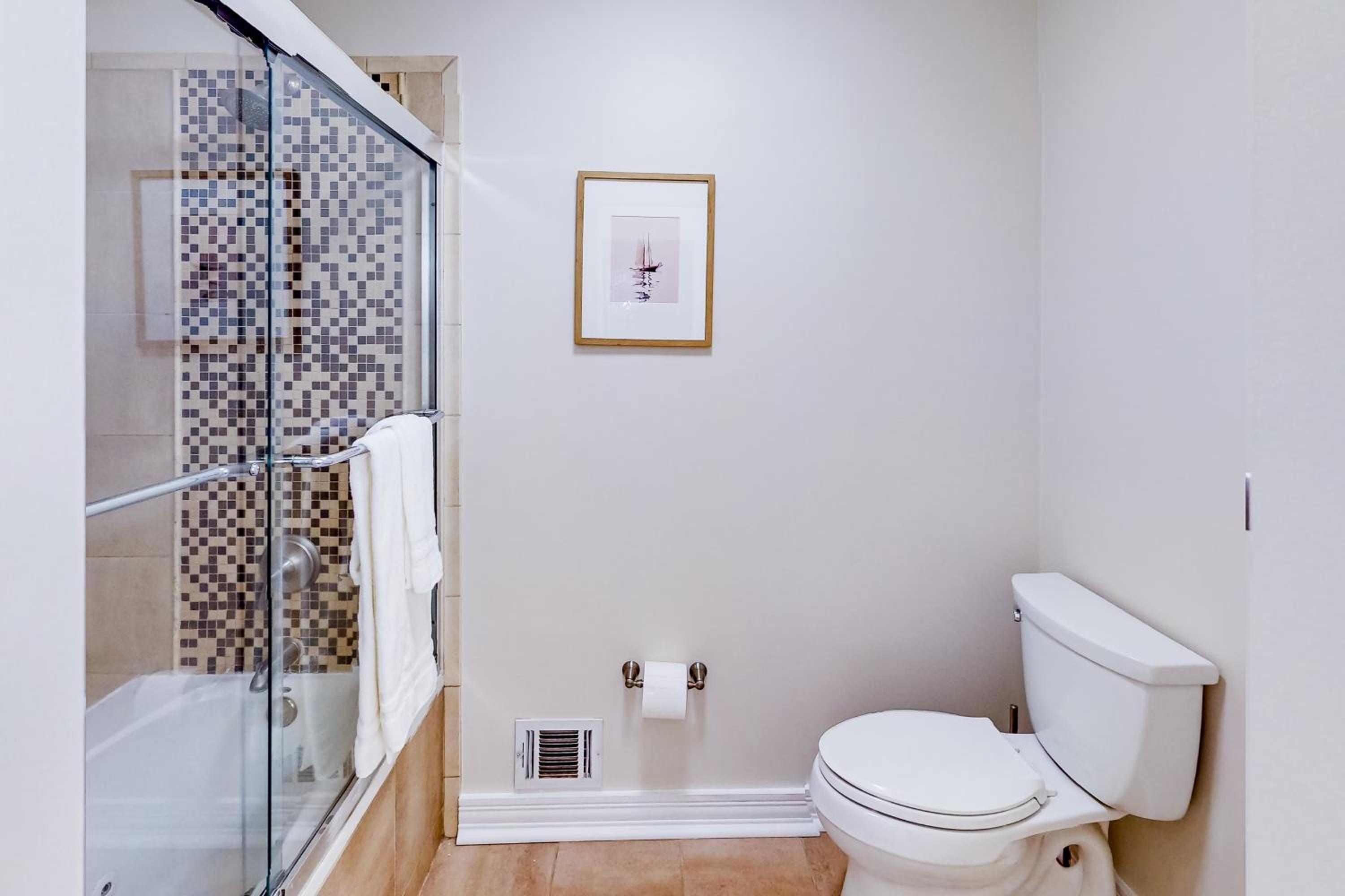 3BR Dog-Friendly Retreat with Fireplace and Patio