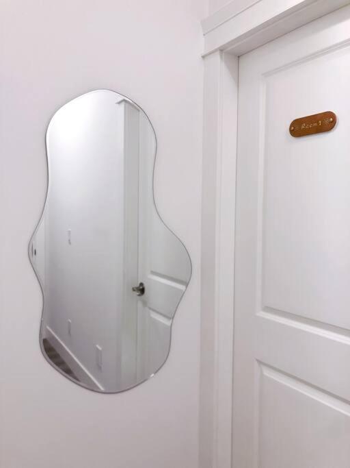 Si & Daniel Home Near YVR Airport & Skytrain Separate Entry Free Parking
