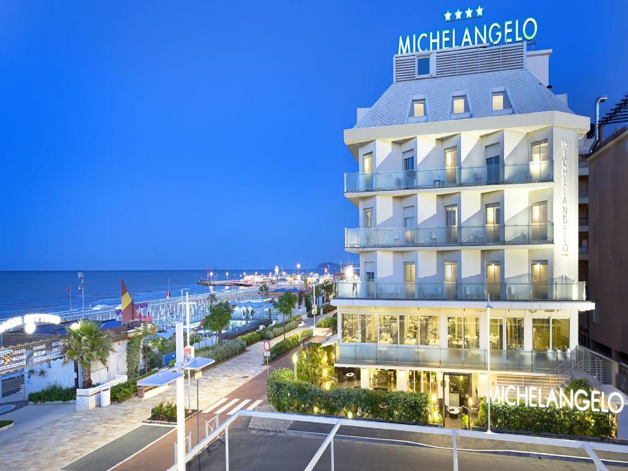 Hotel Michelangelo - Image 1