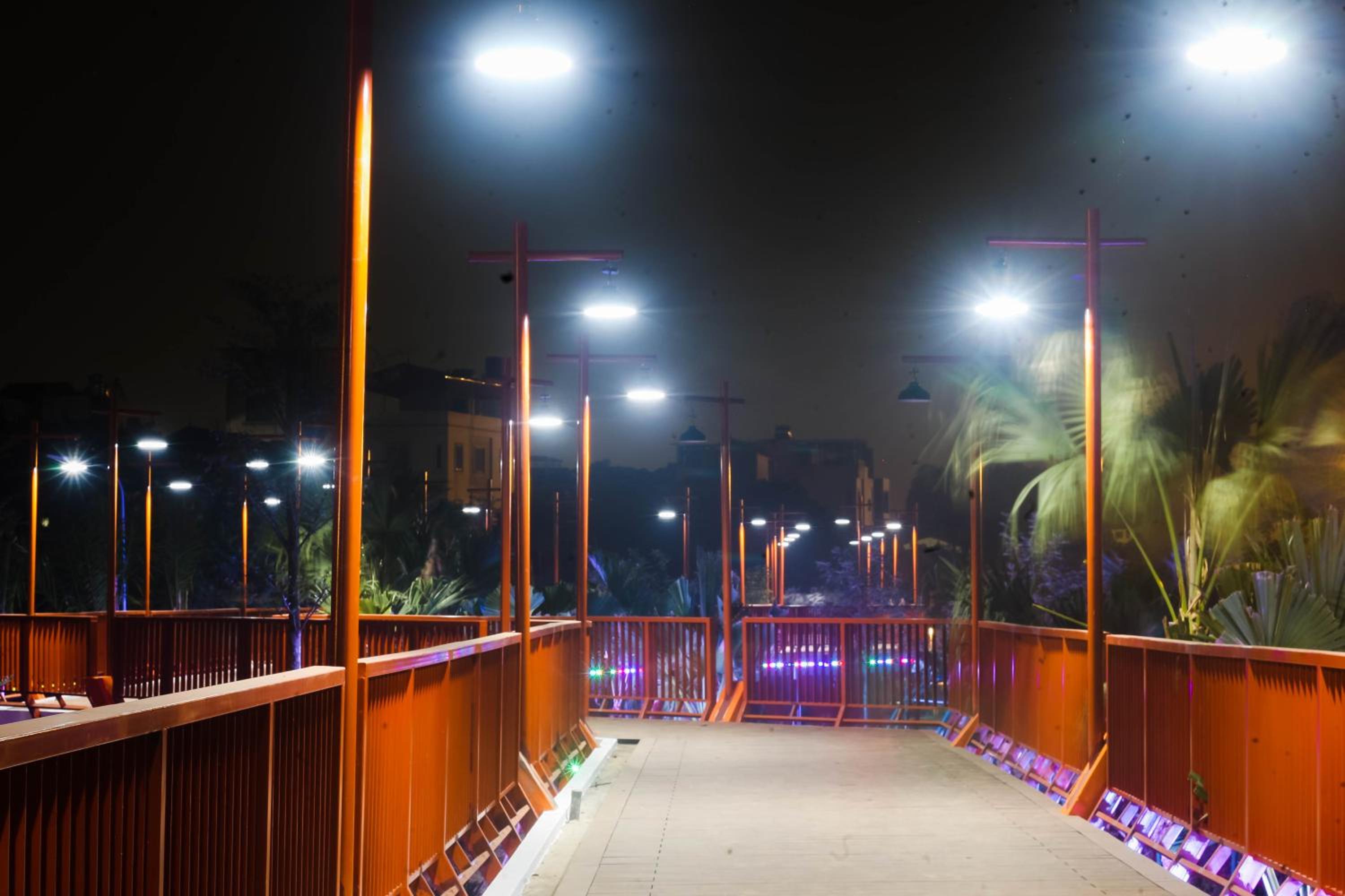Green Line Long Bien - Serviced Apartment - Ngoc Thuy - Hanoi