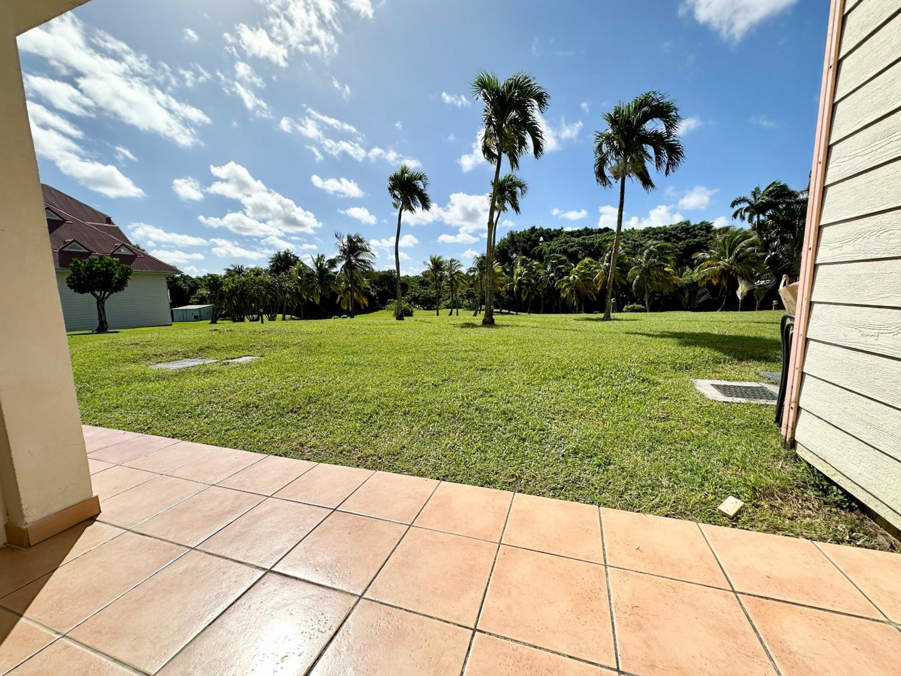 Studio dans un magnifique complexe de vacances a ST luce view 4