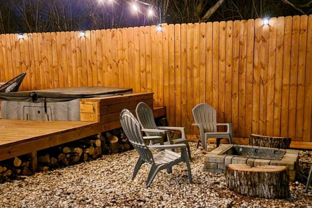5th St Getaway w Sauna Hot tub Firepit & Game Room view 3
