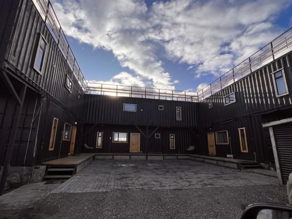 3 Hometainer Natales