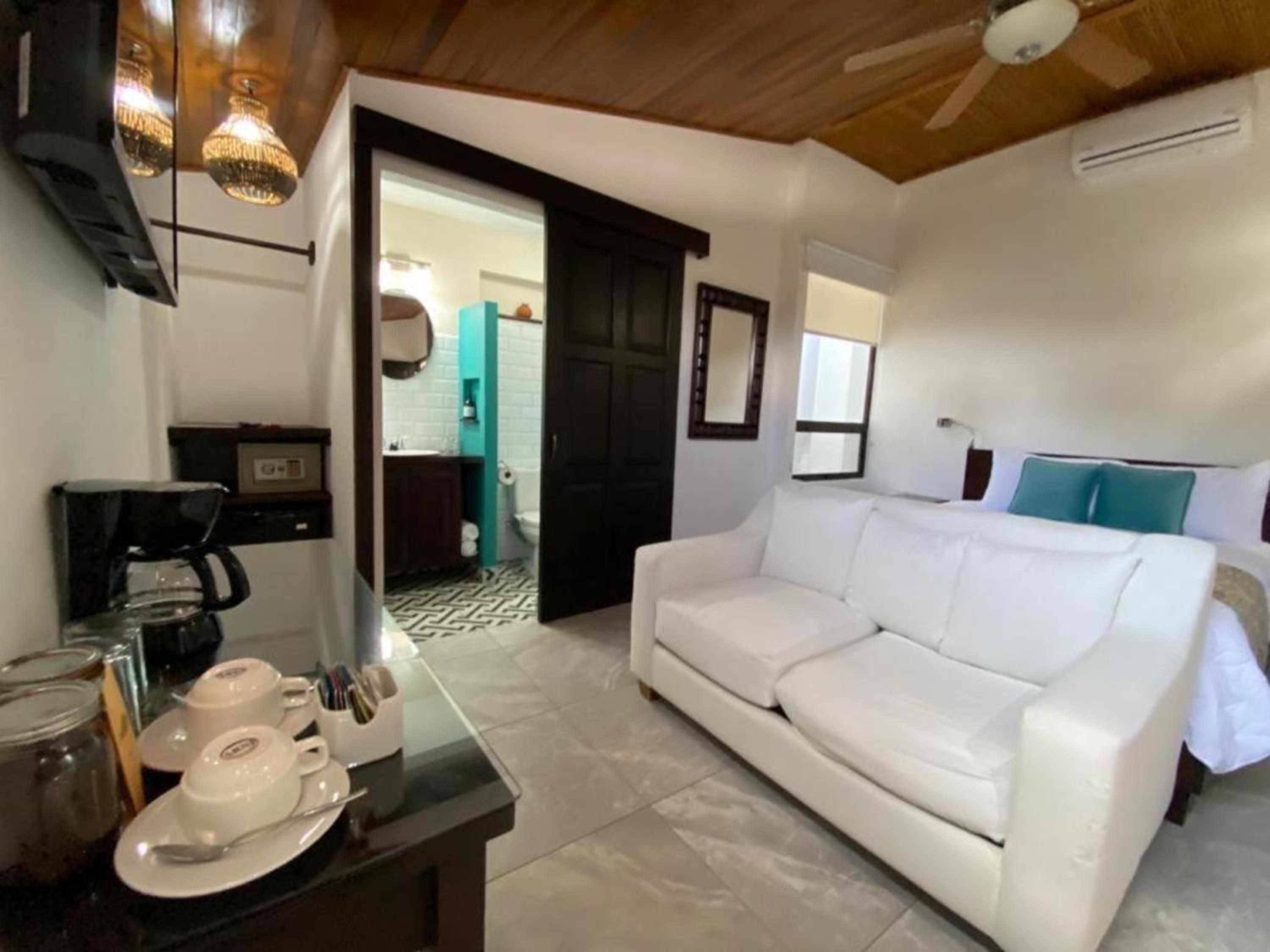 La Fortuna Lodge by Treebu Hotels