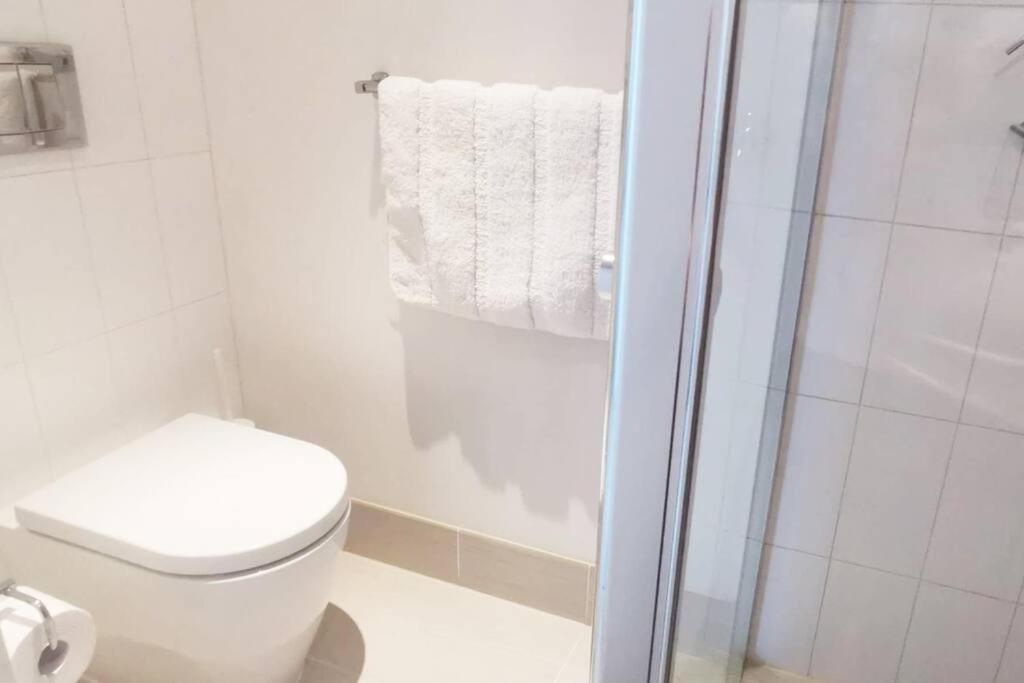 1BR APT Albert Lake& Crown& DFO& MEC