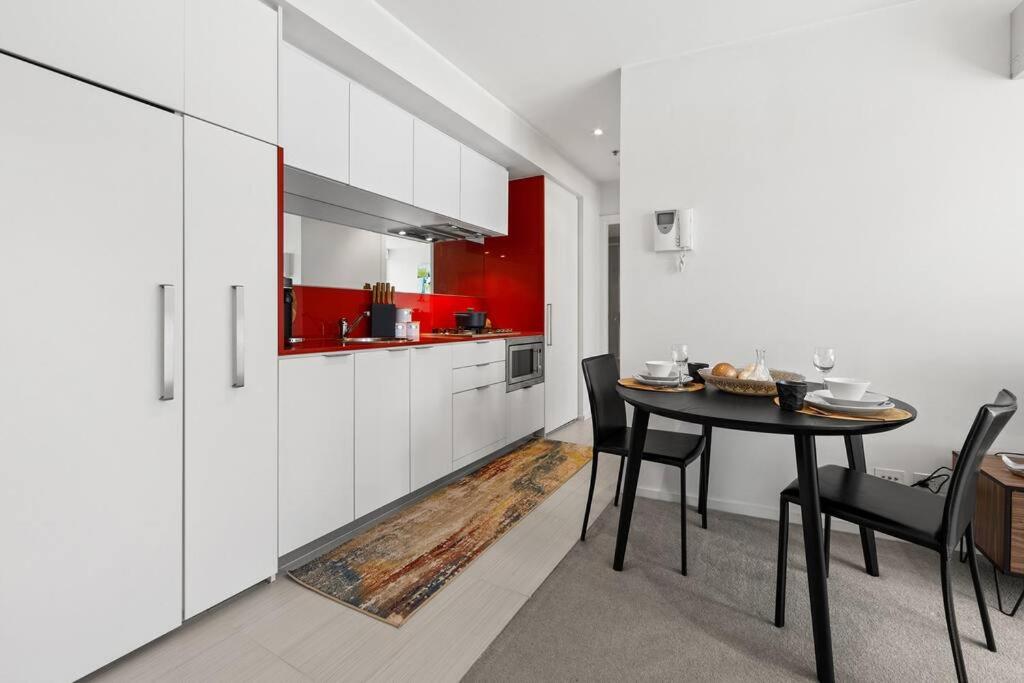 1BR APT Albert Lake& Crown& DFO& MEC