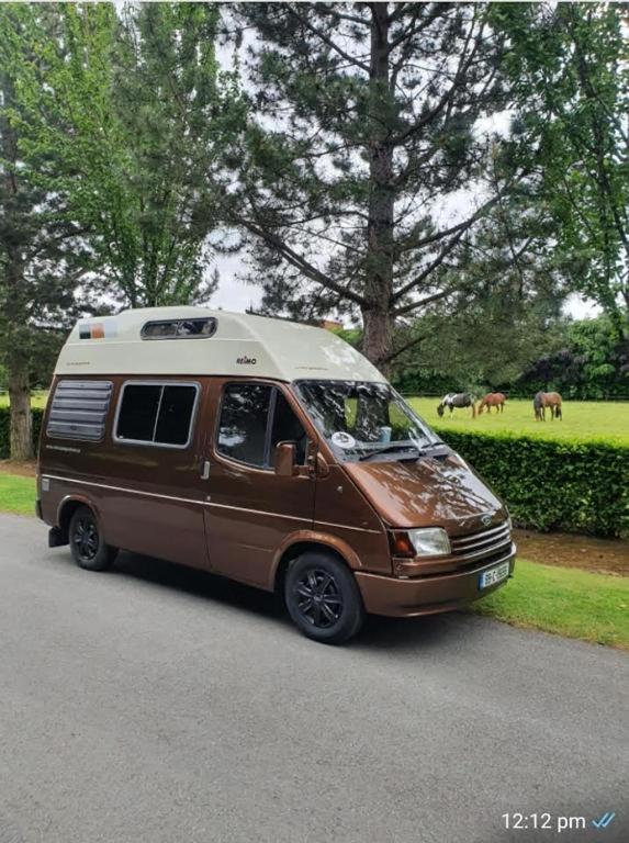 RETRO CAMPER HIRE LTD Campervan Hire Company