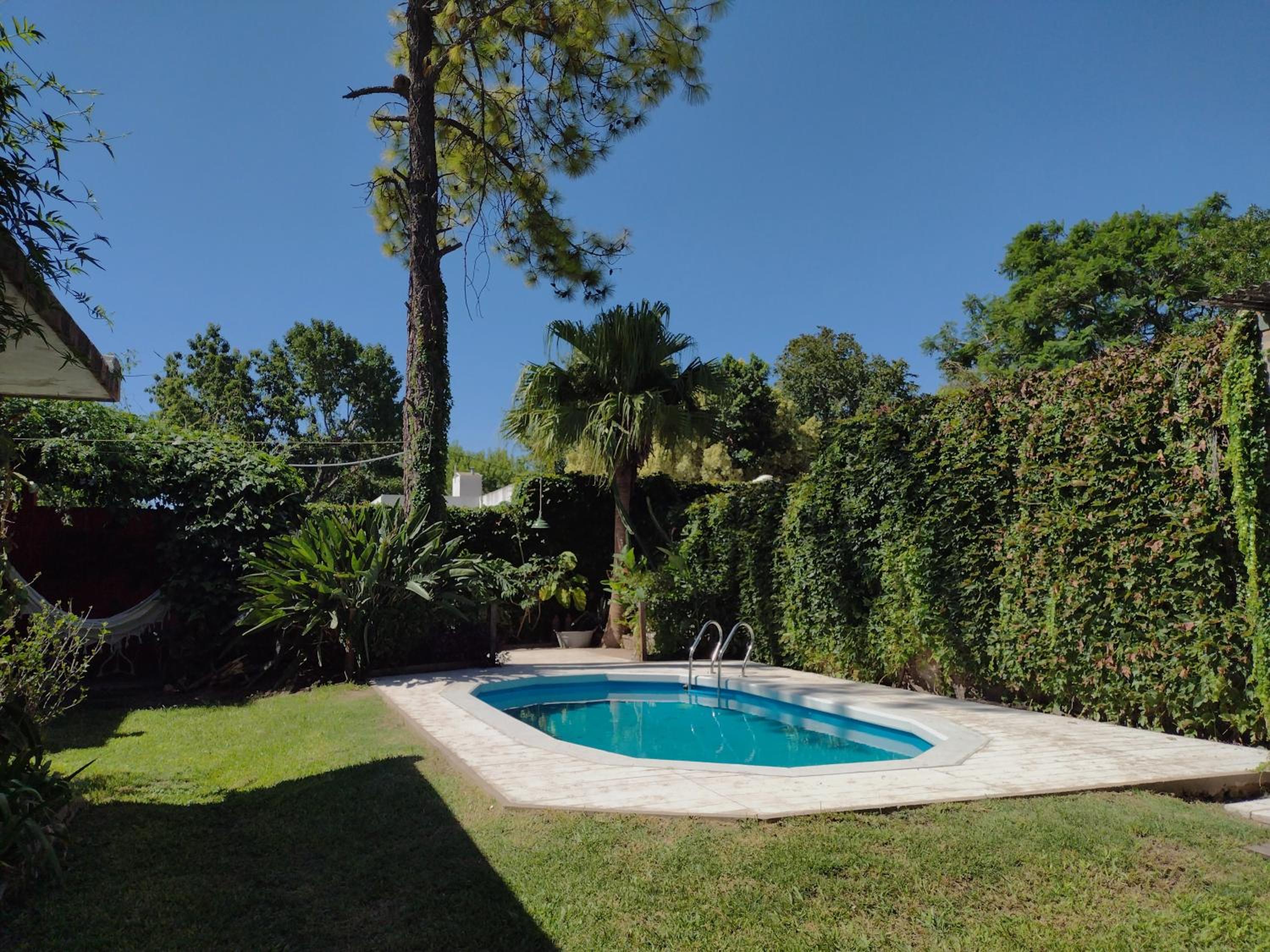 IRUPE/Casa completa /pileta/cercana al rio