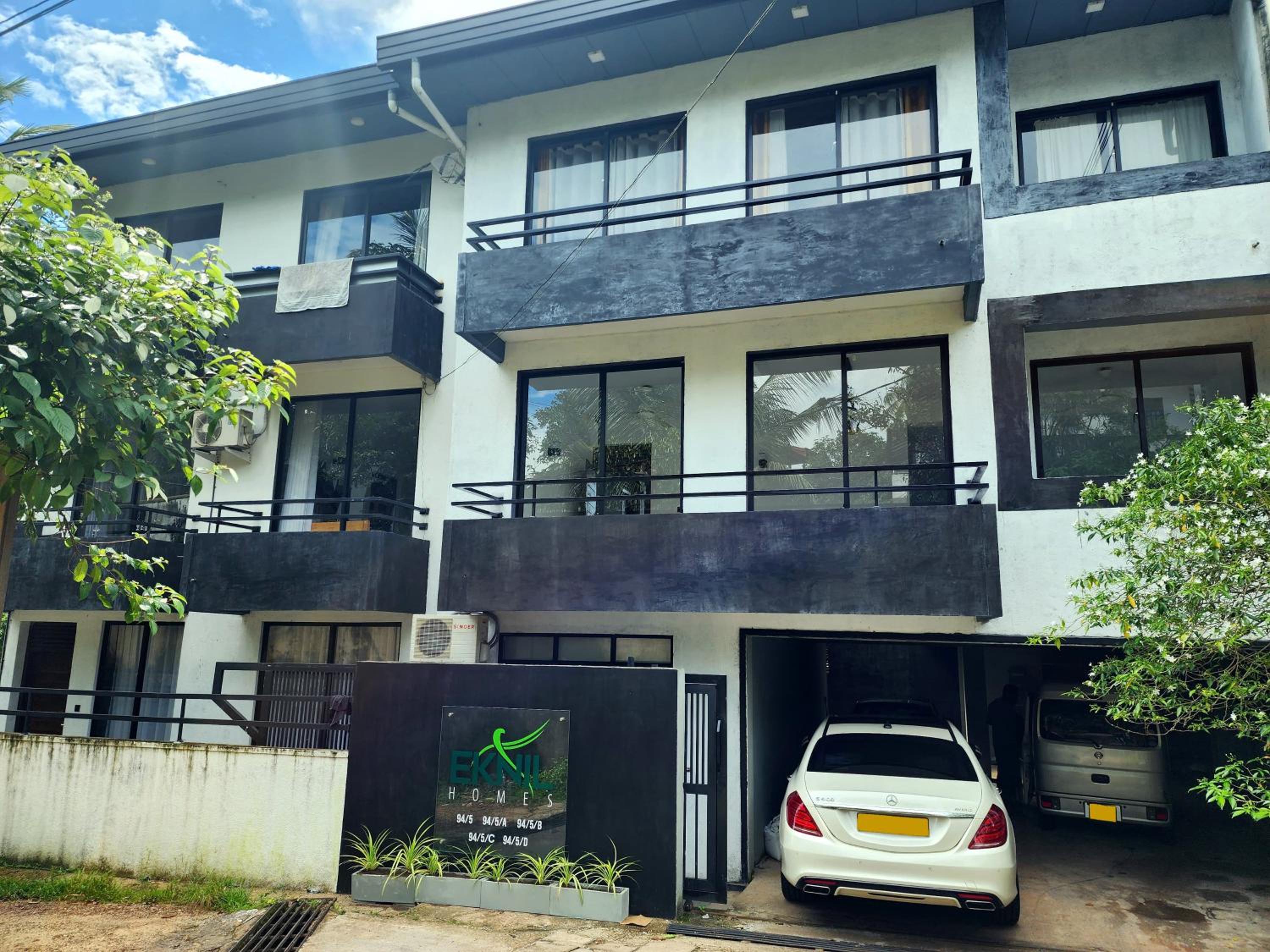 Peace Apartment: 3-Bed Urban Retreat