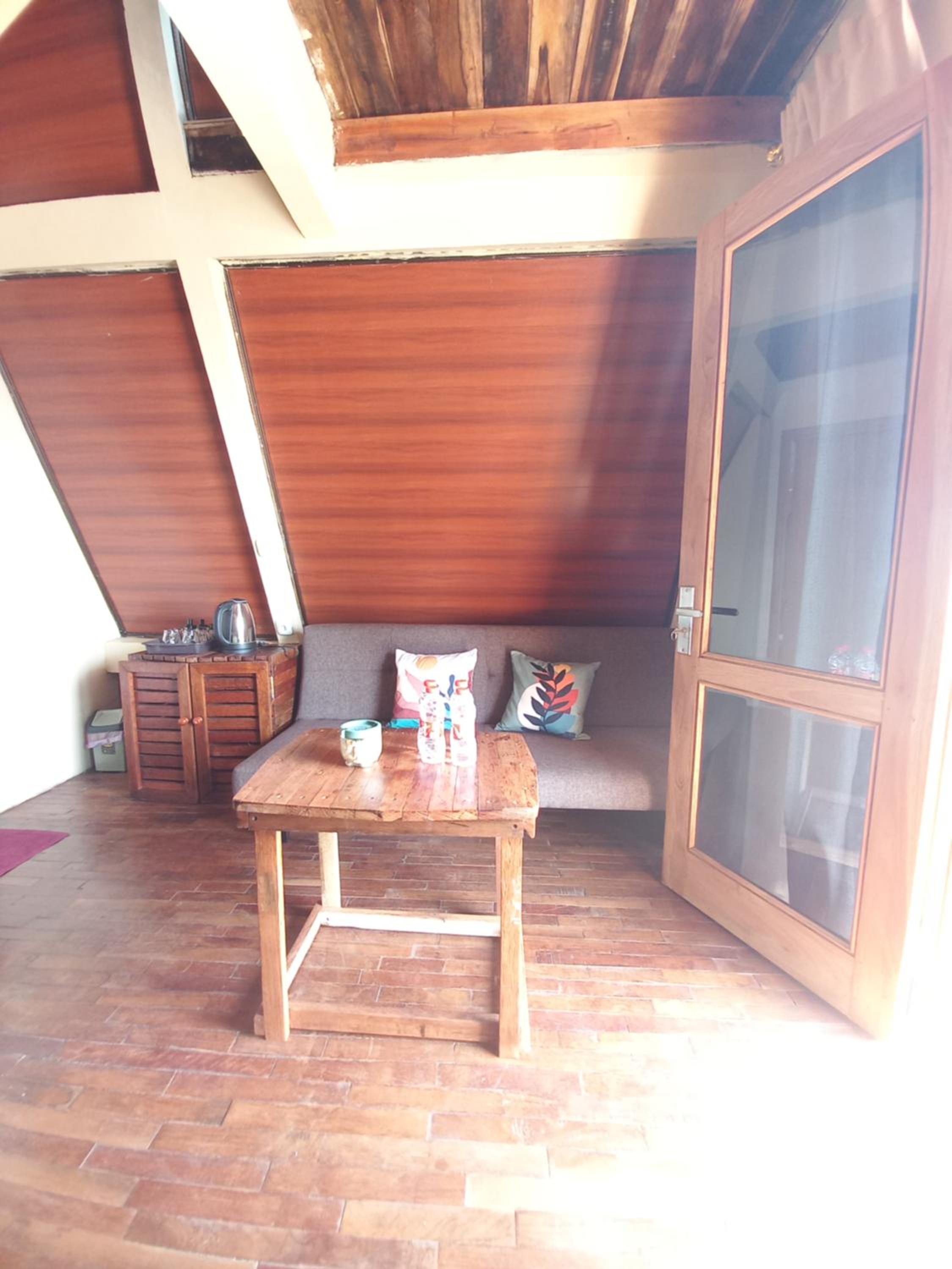 Agora Home
