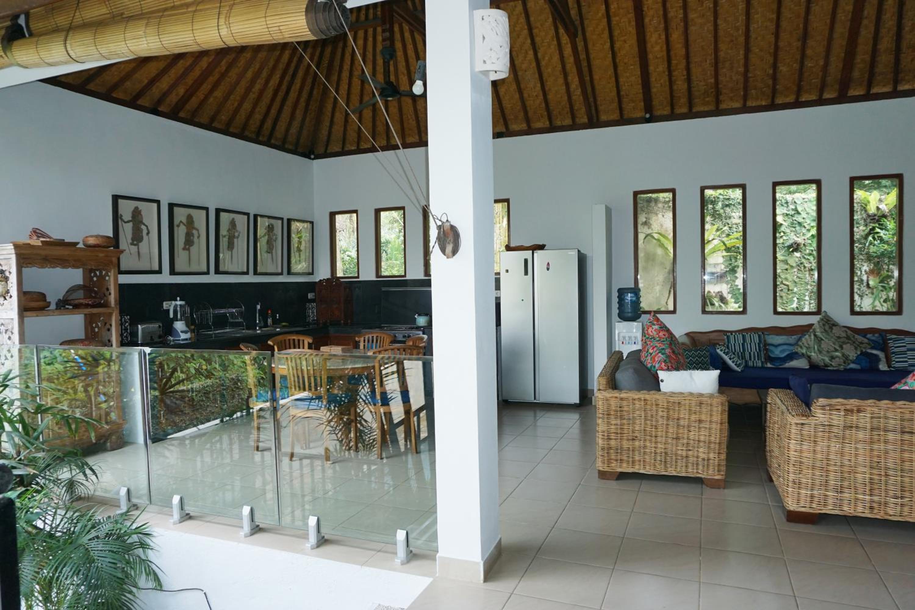 Villa Indah - 3 bedrooms, 3 bathrooms view 2