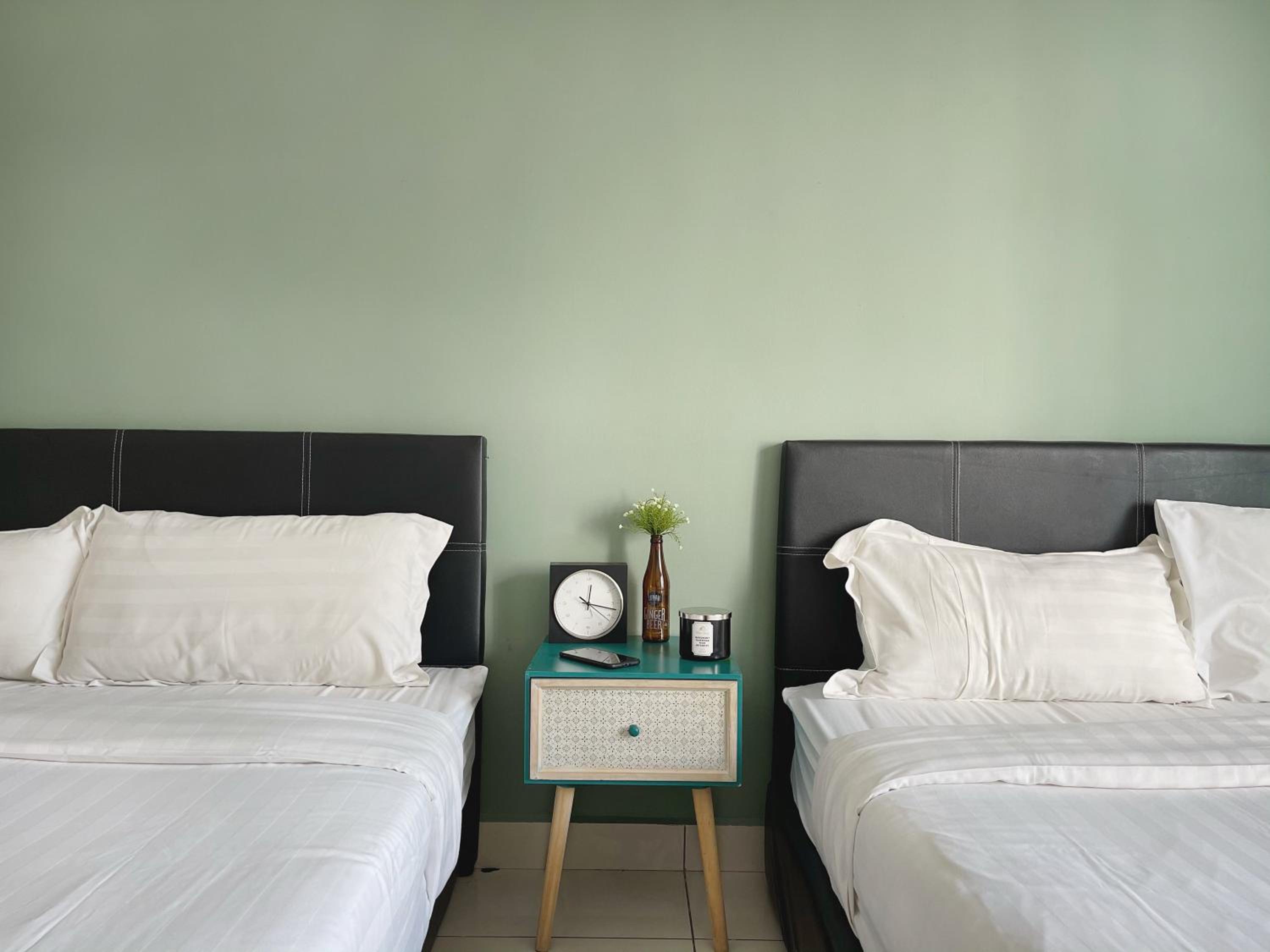 Aeropod Cactus Rail Suite With Balcony - Kota Kinabalu photo 2