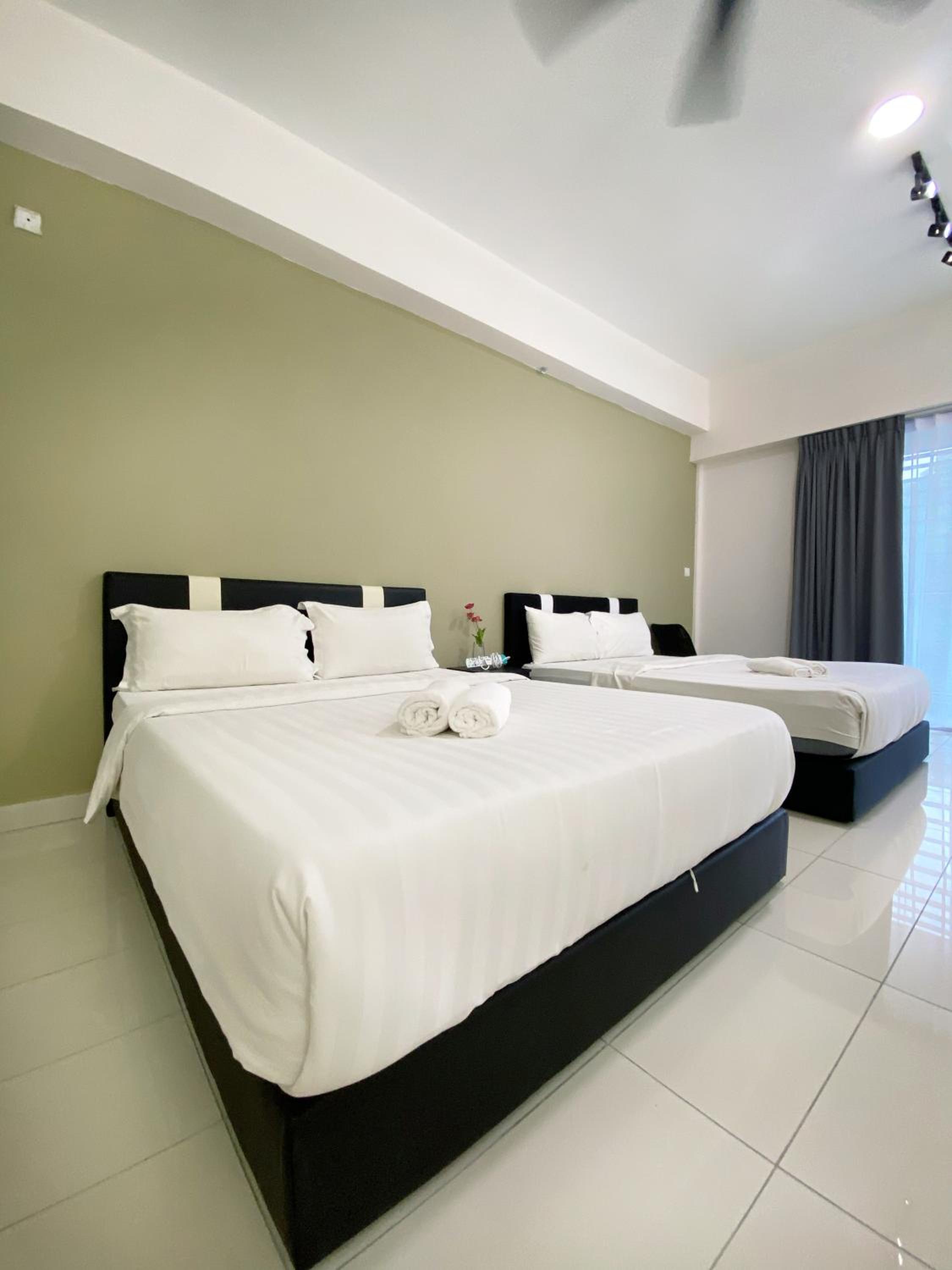 Aeropod Cactus Rail Suite With Balcony - Kota Kinabalu photo 5