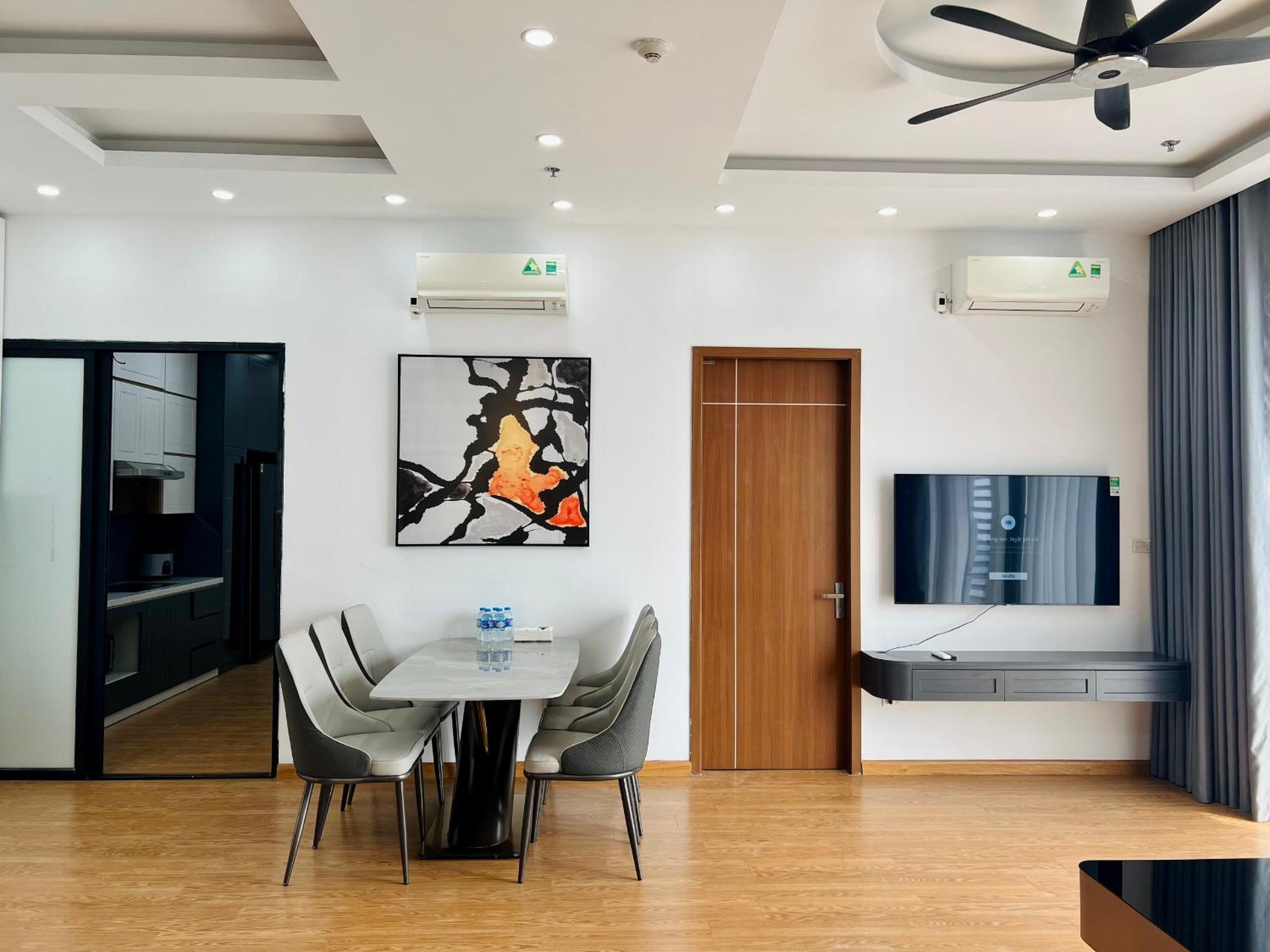 Vinhomes Skylake Private 4Brs Apt near Keangnam