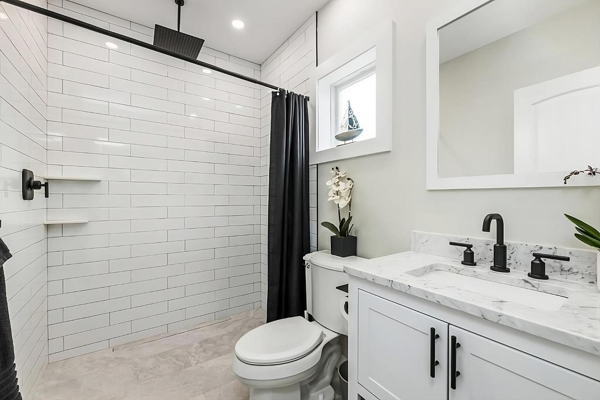 Renovated & Sophisticated Home Near Beach & Shops! view 5