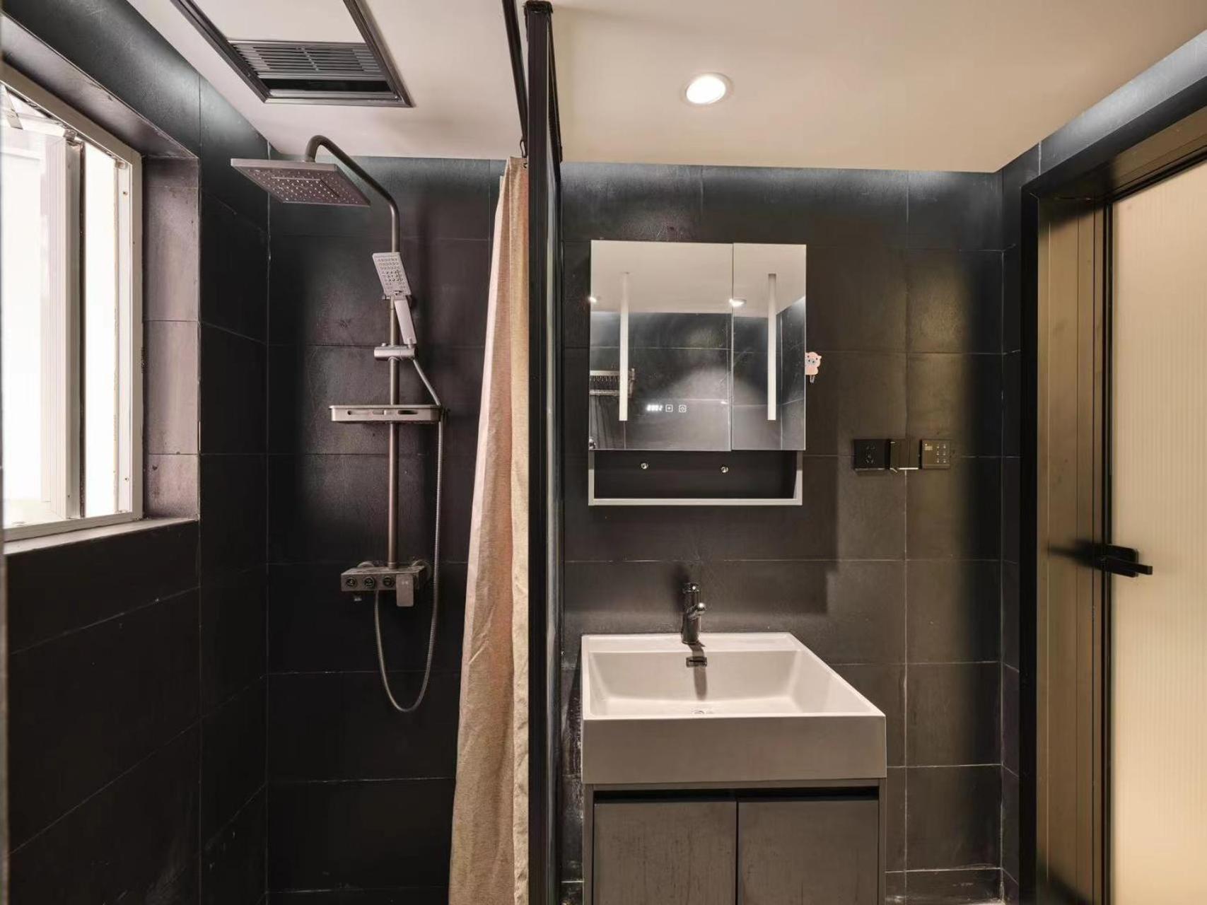 Datong Elite Apartment, Peoples Square, CBD