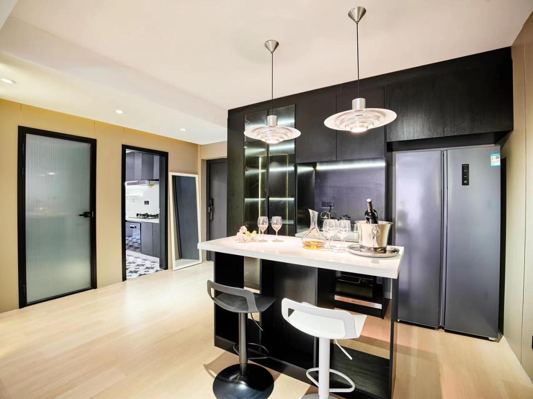 Datong Elite Apartment, Peoples Square, CBD