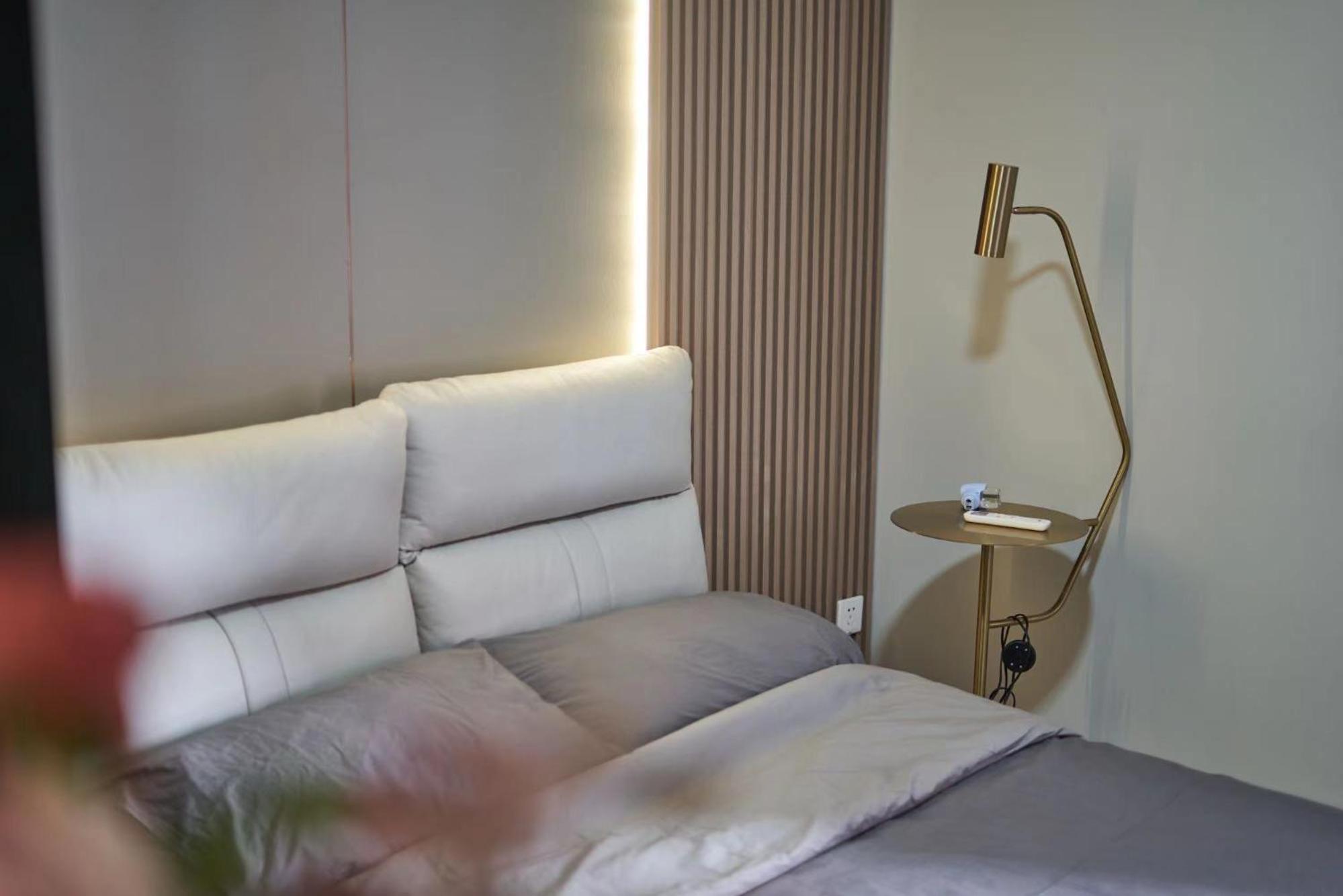 Datong Elite Apartment, Peoples Square, CBD