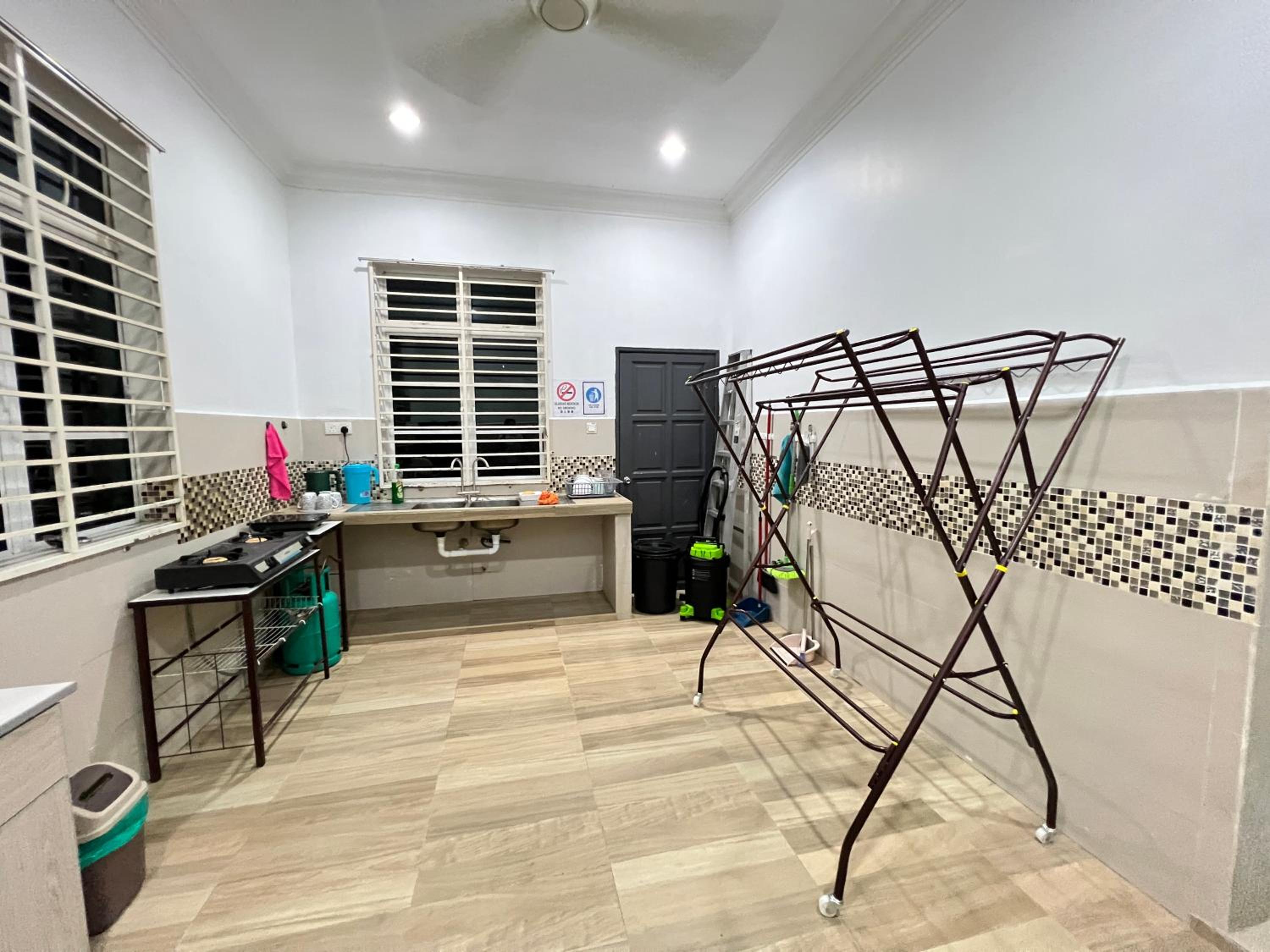 EMPIRE HOMESTAY PAKA ROOM 3 photo 5