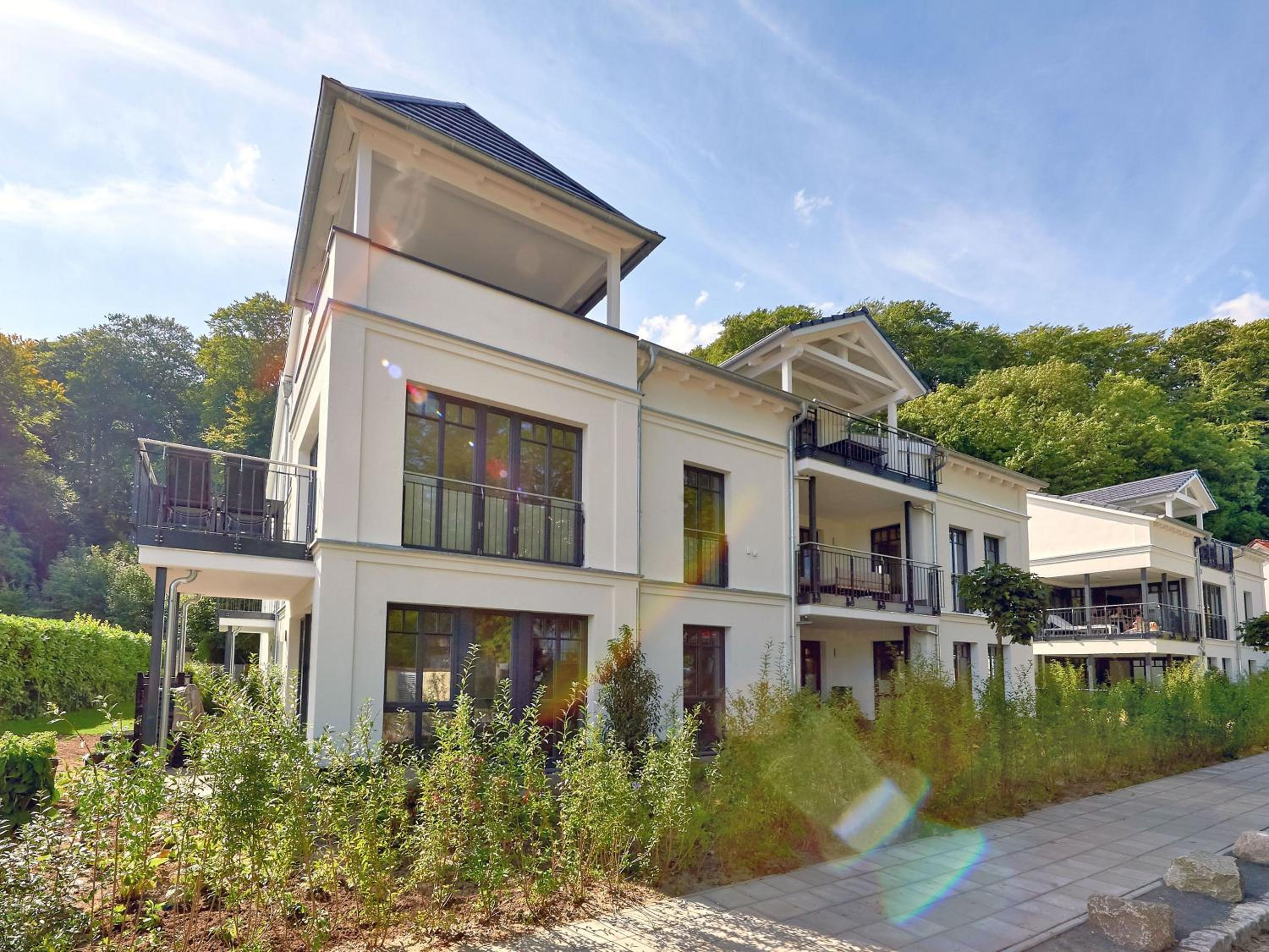Villa Beatrice in Binz - WG 2 mit Terrasse strandnah