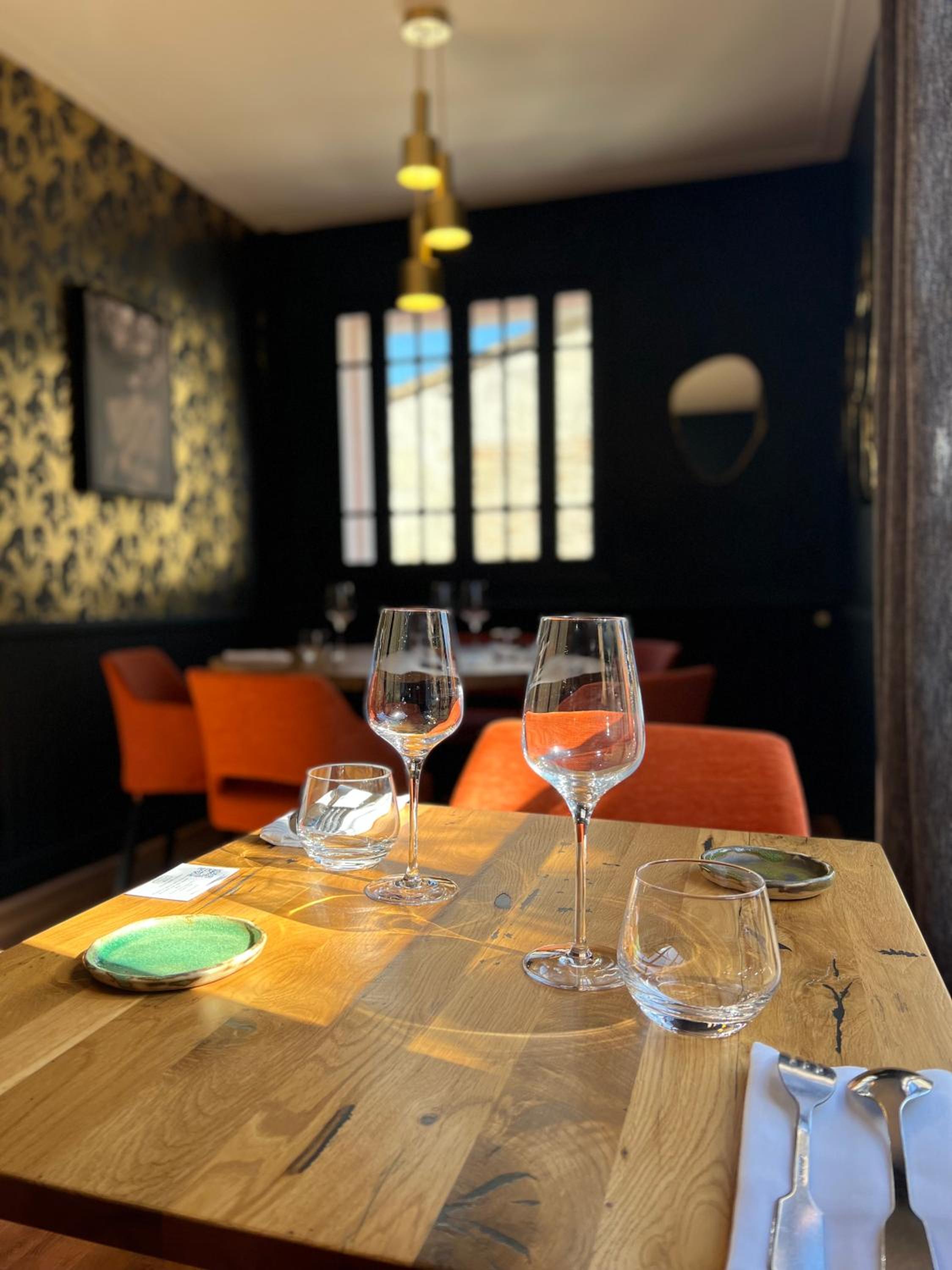 restaurant