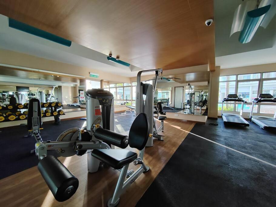 Shaftsbury 1 BR w Netflix Wi-Fi photo 4