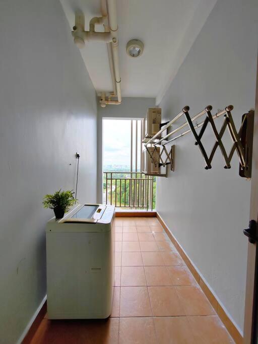 Shaftsbury 1 BR w Netflix Wi-Fi photo 7