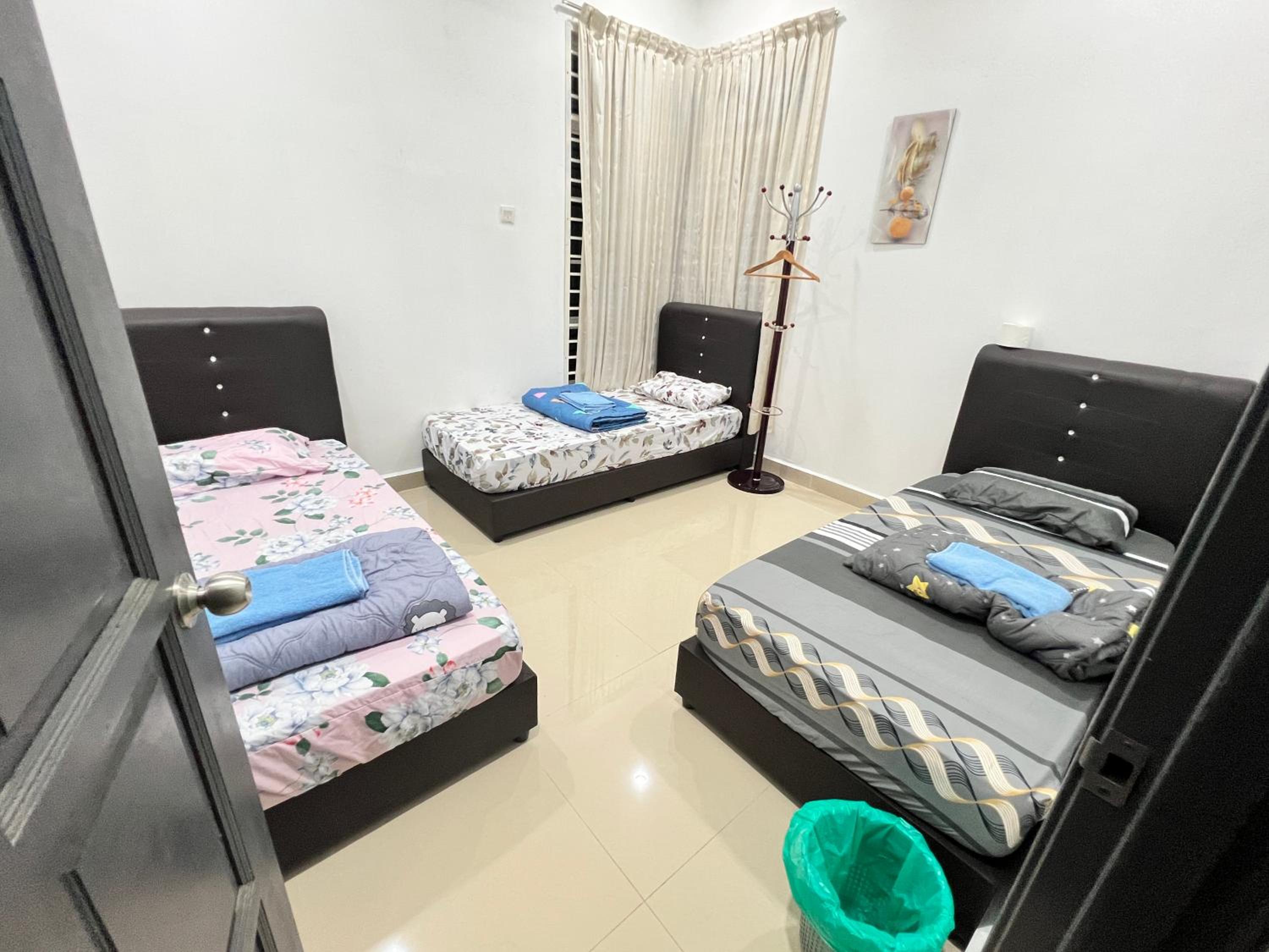 EMPIRE HOMESTAY PAKA ROOM 3A photo 1