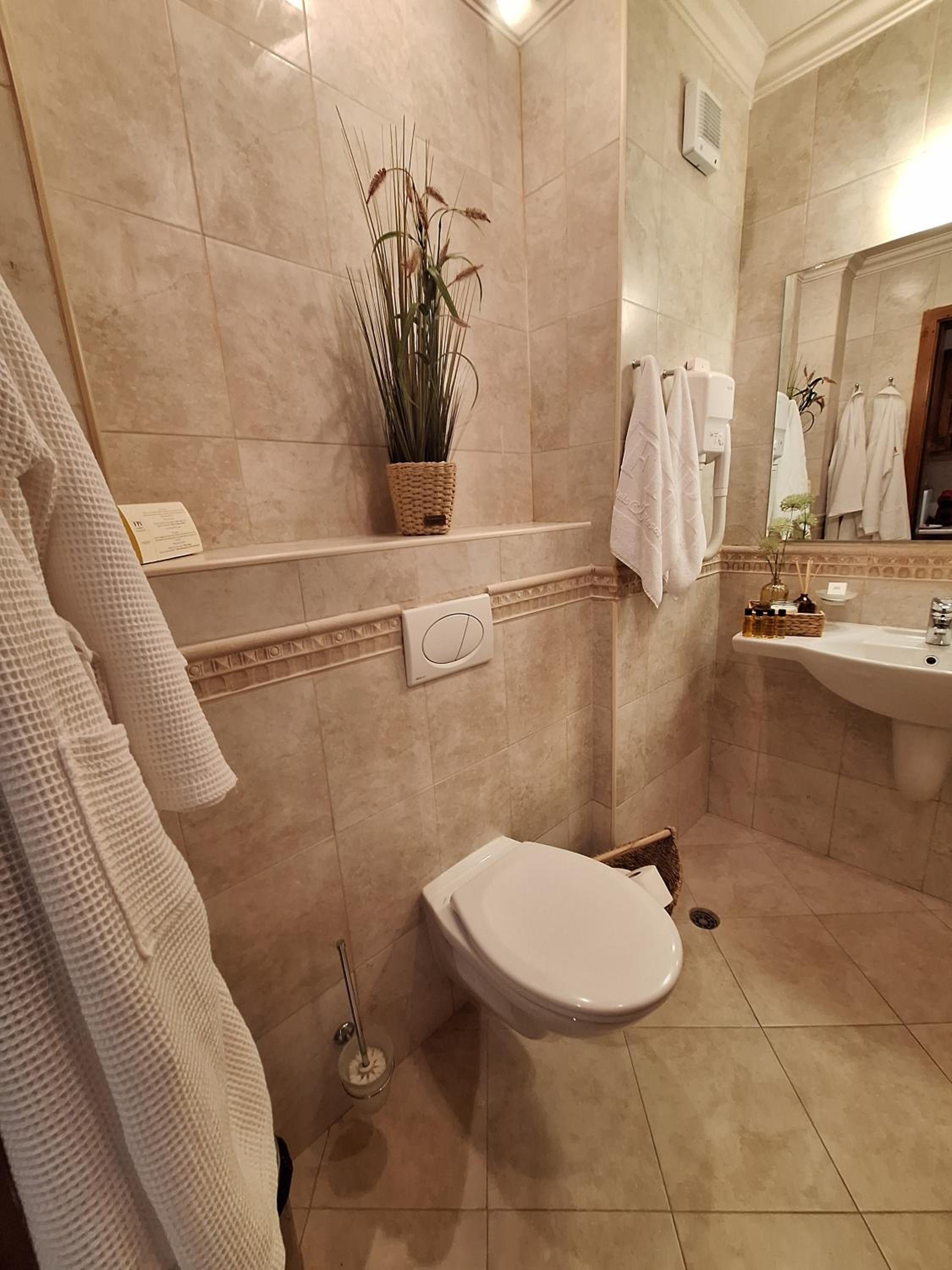 Cozy studio with balcony and incl SPA in 4-star hotel Saint Ivan Rilski , Bansko