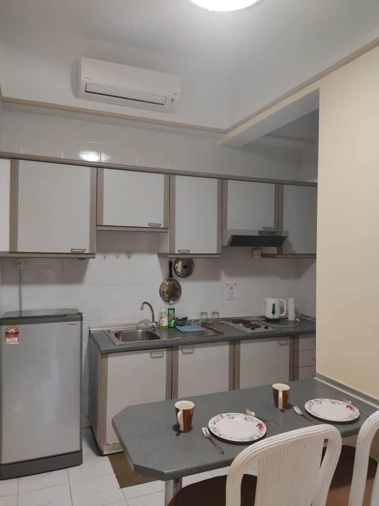 Mahkota Apartments