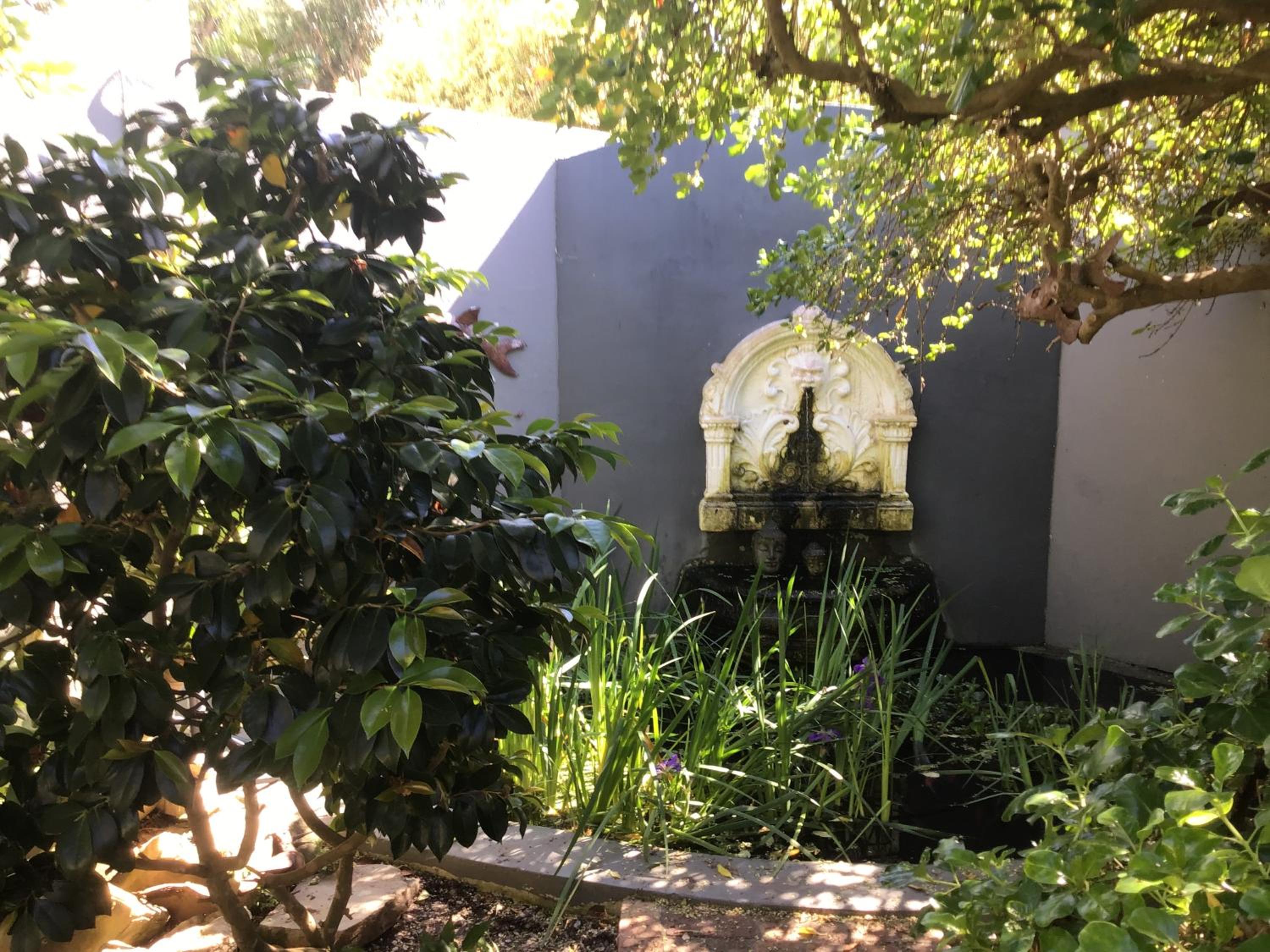 Funky cottage — photo 34