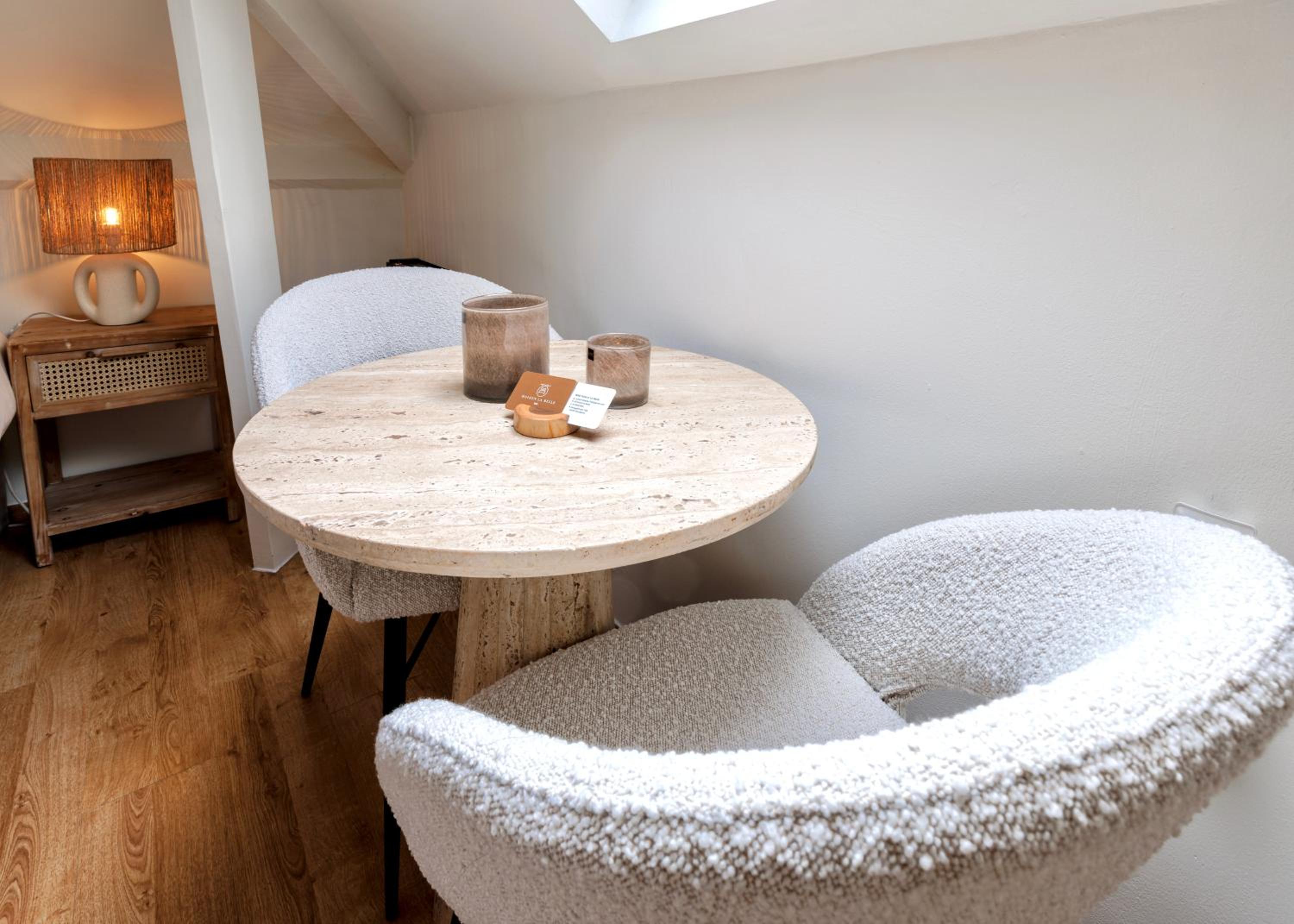 Maison La Belle Cosy 2-bedroom house with jacuzzi & airco