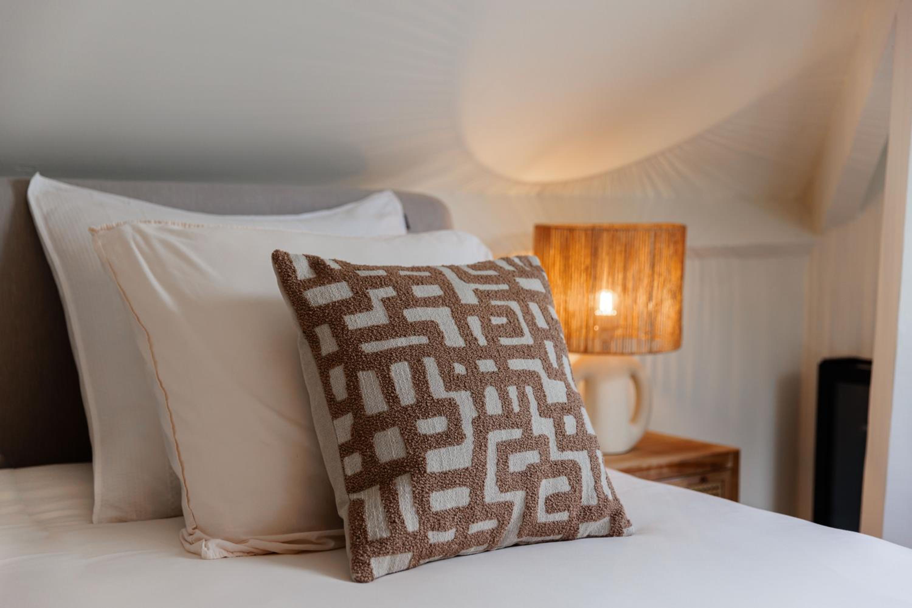 Maison La Belle Cosy 2-bedroom house with jacuzzi & airco