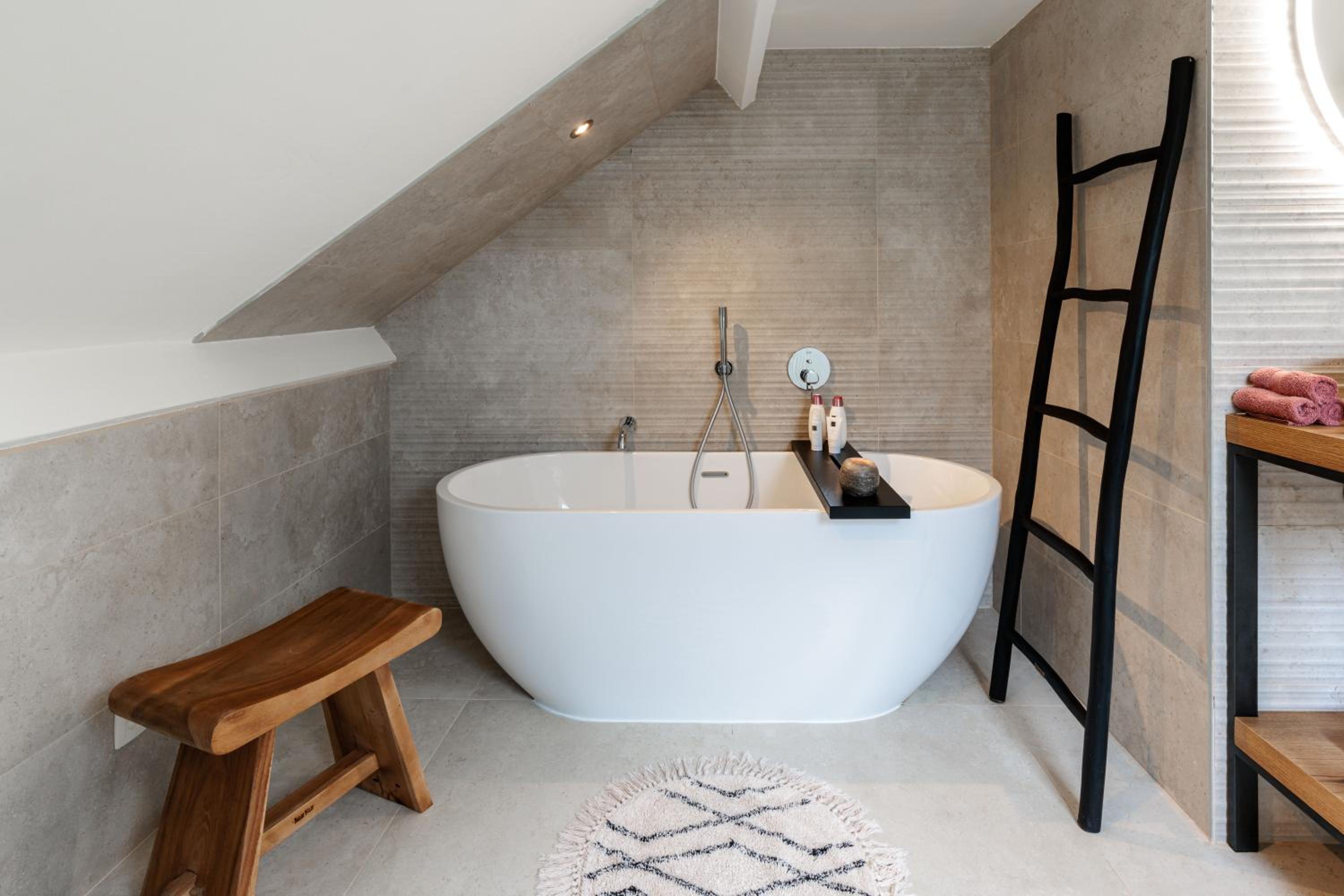 Maison La Belle Cosy 2-bedroom house with jacuzzi & airco