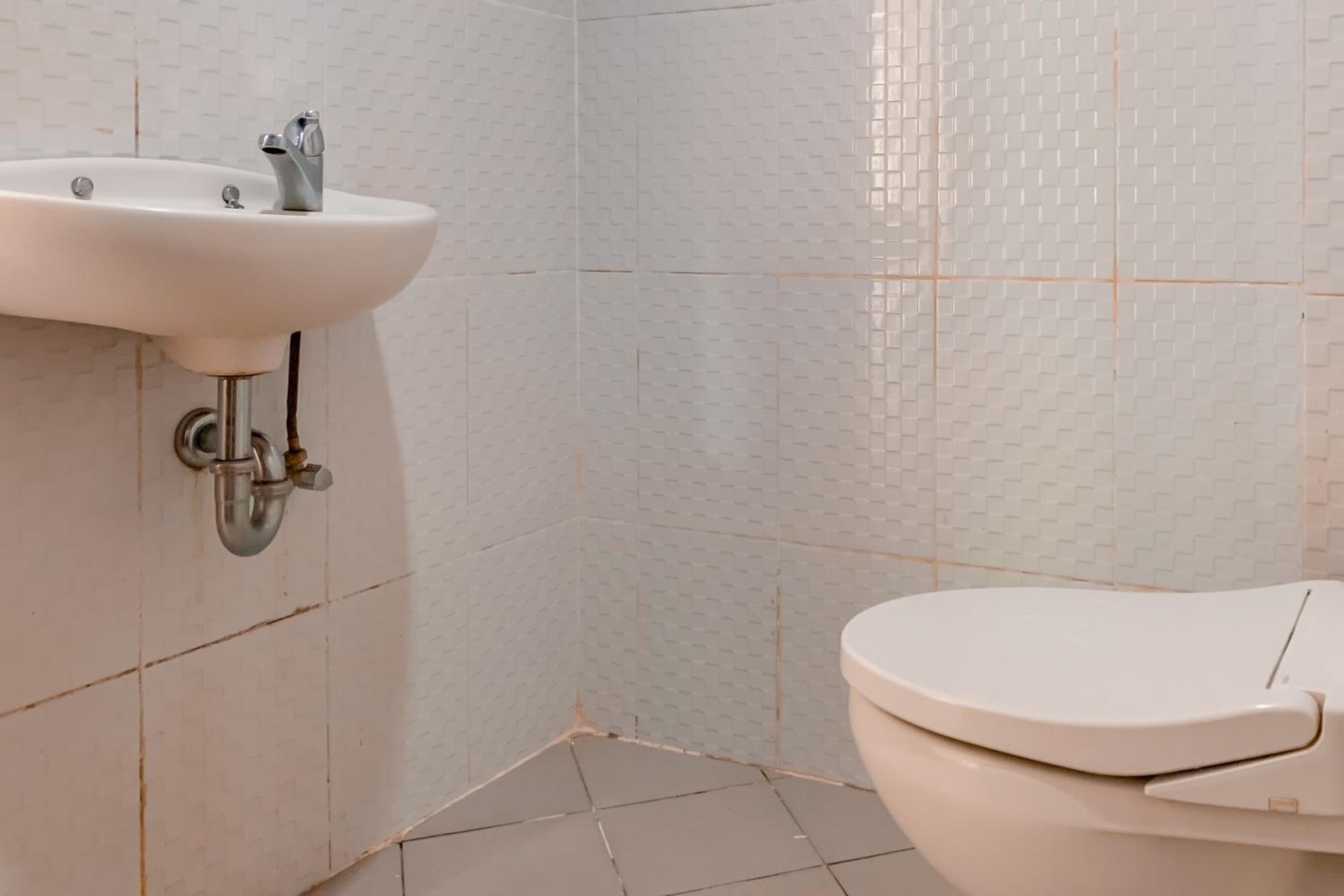 Urbanview Hotel AVA Banjarmasin by RedDoorz view 3