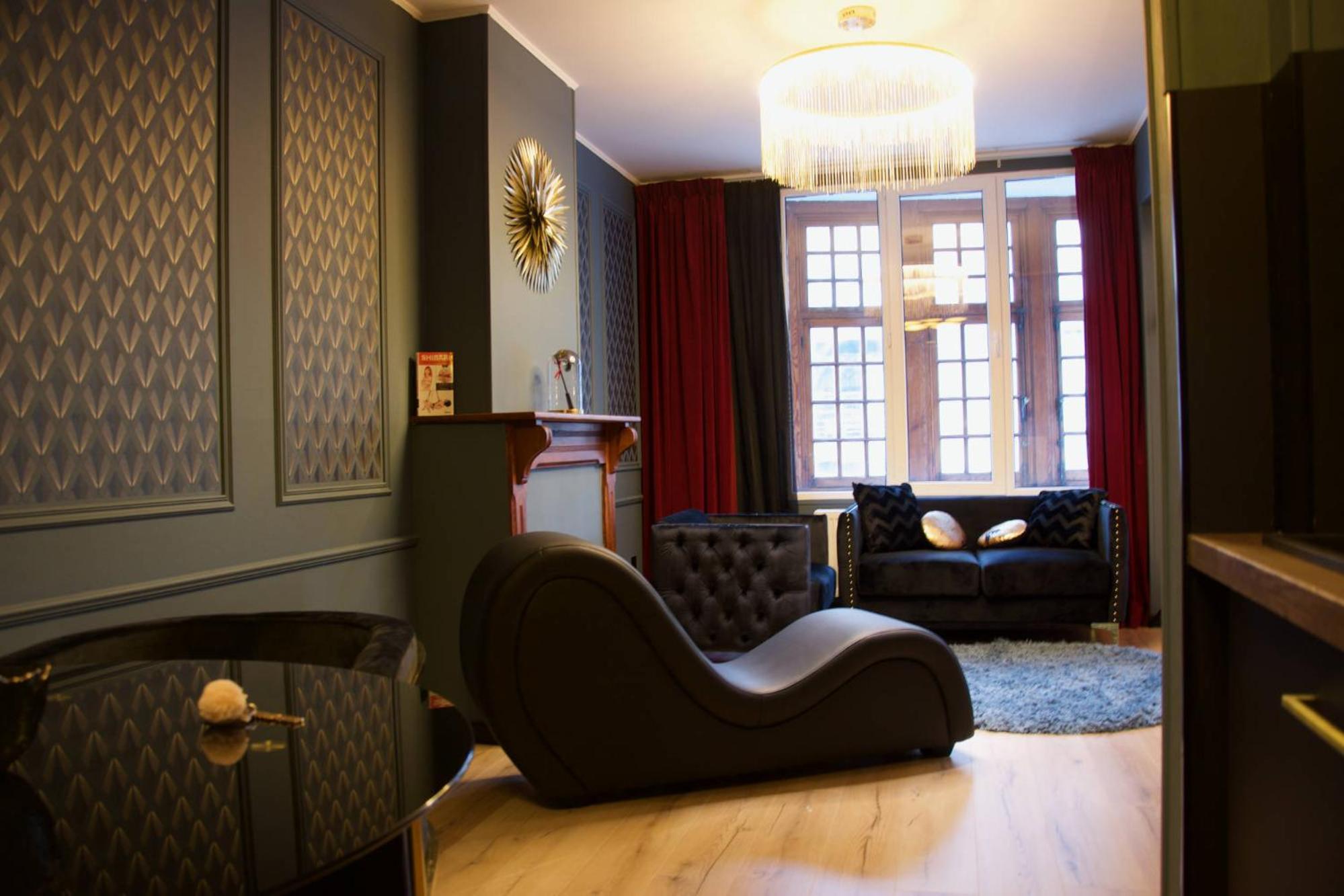 Romantic Suite Boudoir-bleu -ADULTS ONLY-