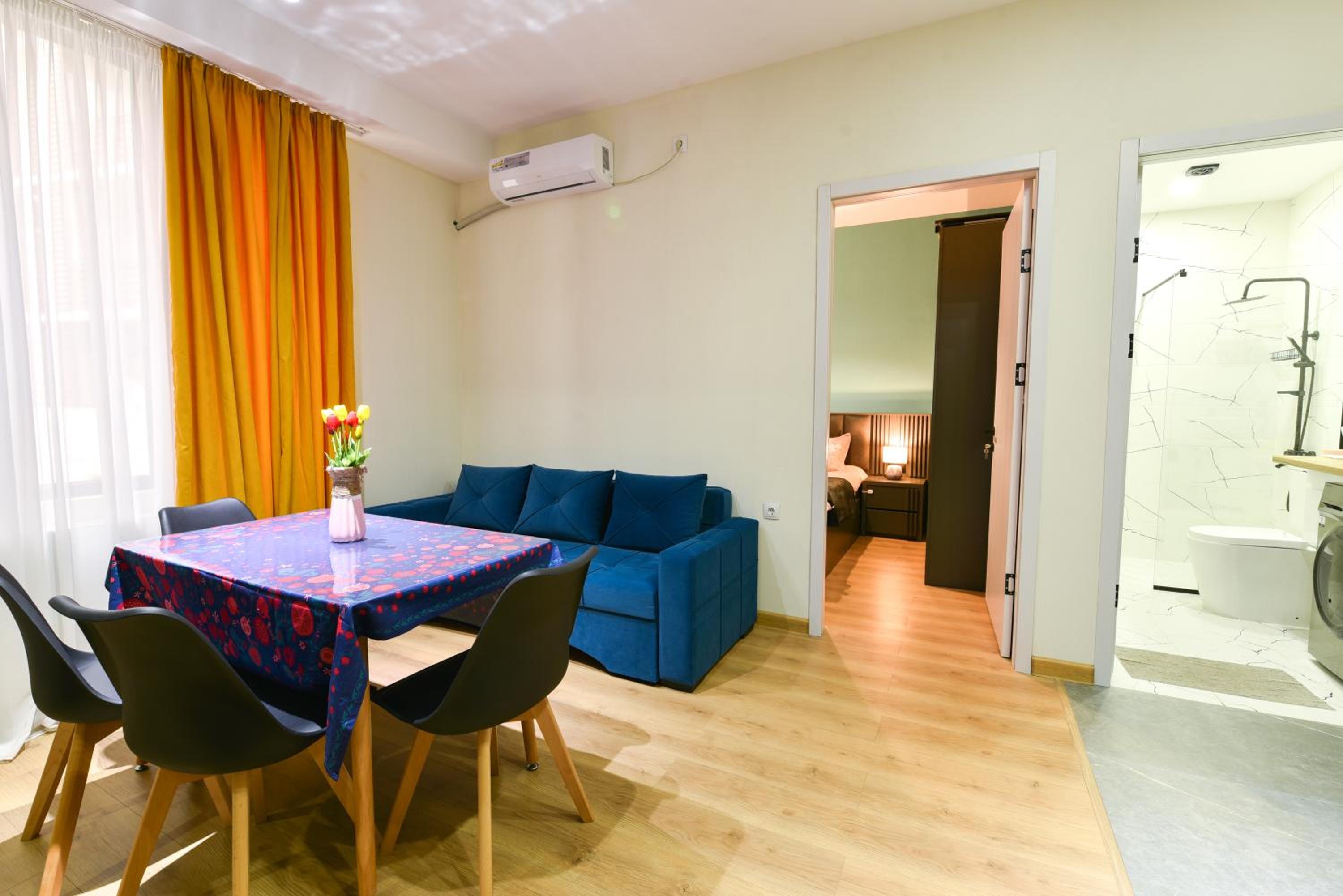 Cozy room apartment view 5