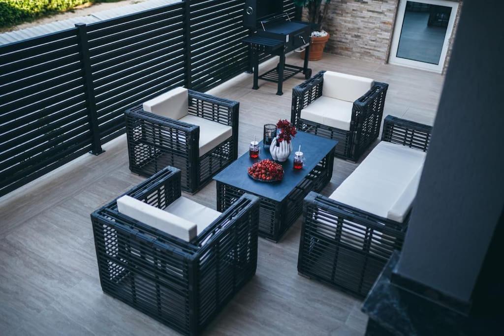 Luxury Apartment & Rooms