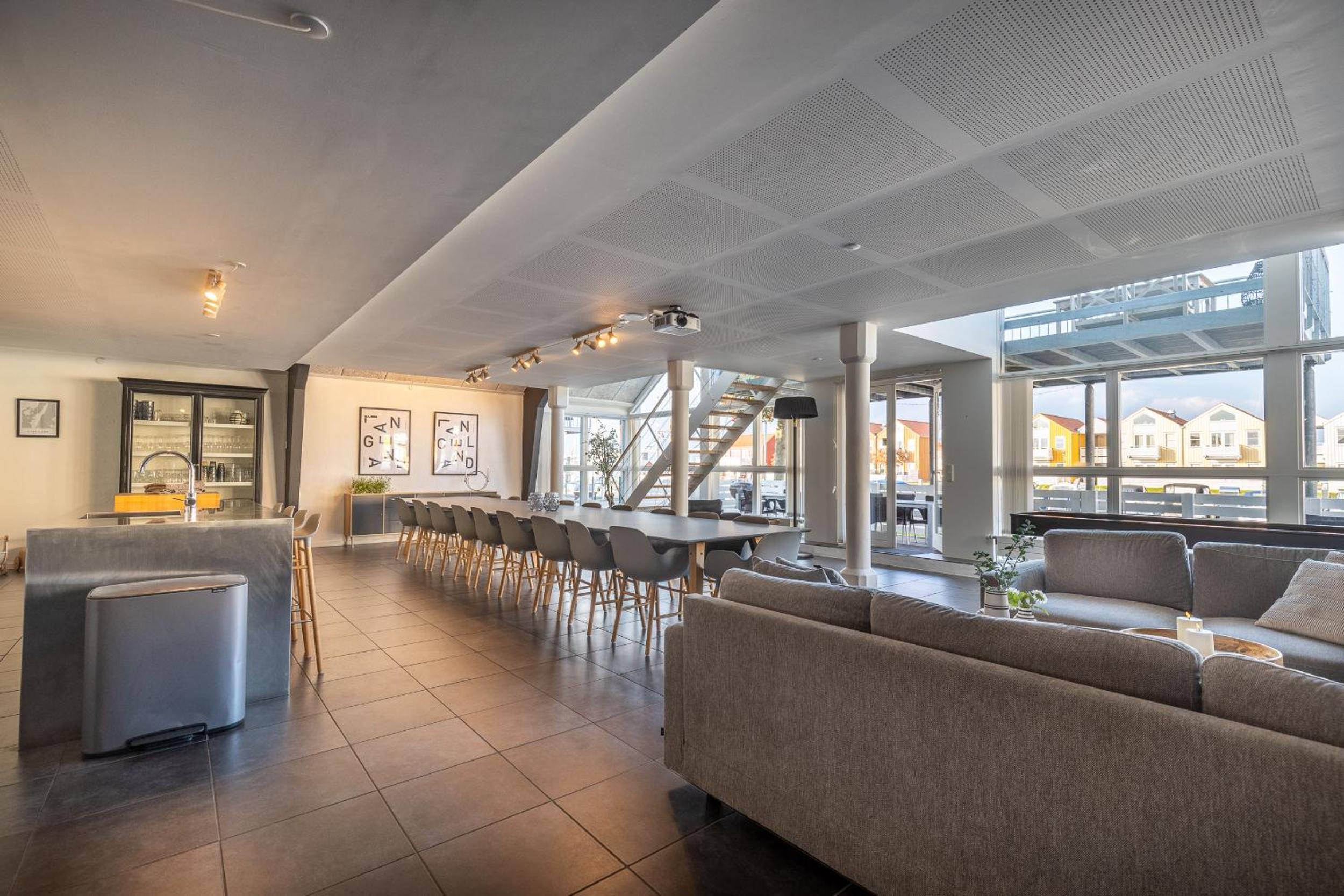 lounge