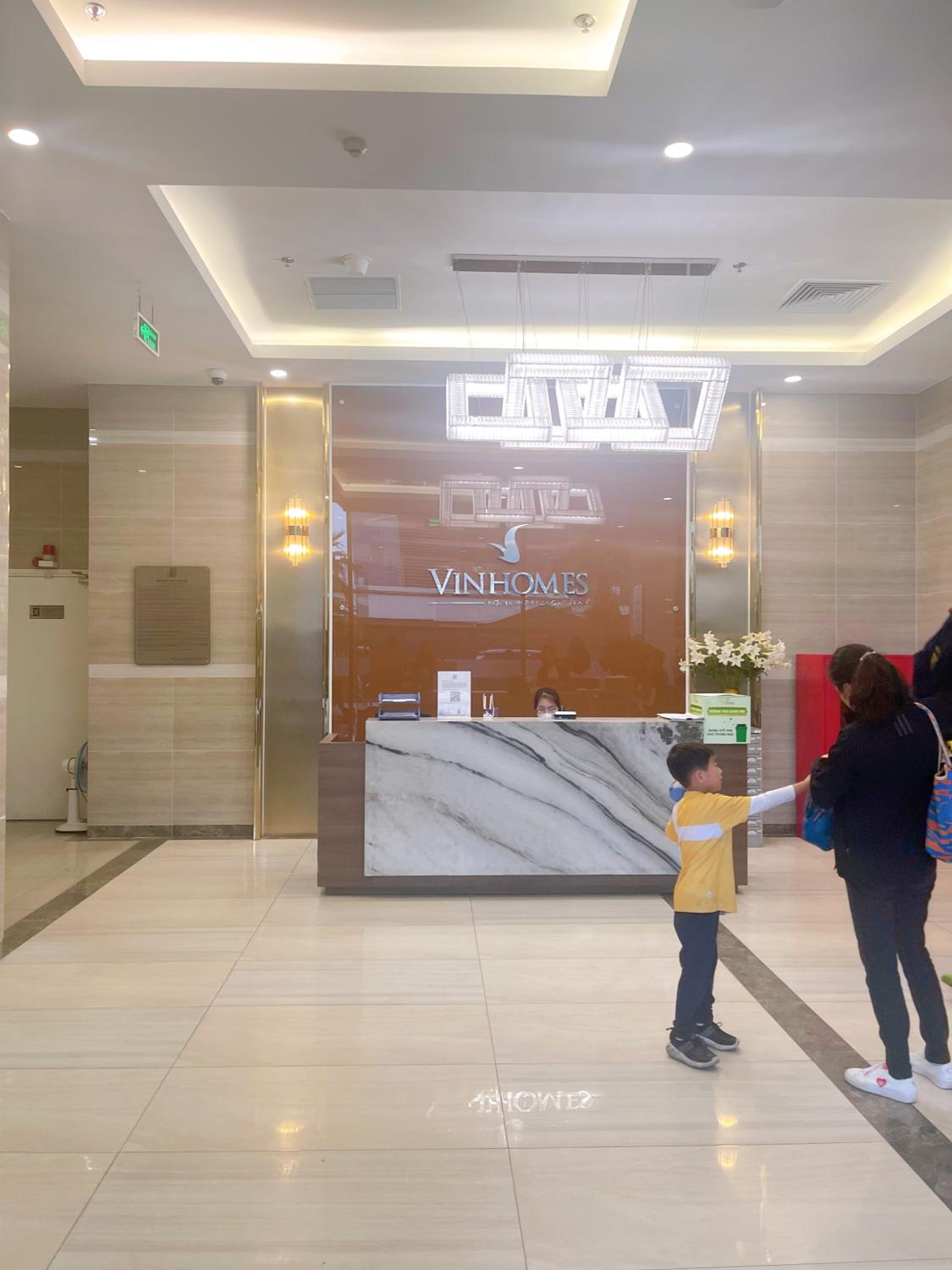 LUXURY APARTMENT VINHOMES SKYLAKE 5min to KEANGNAM