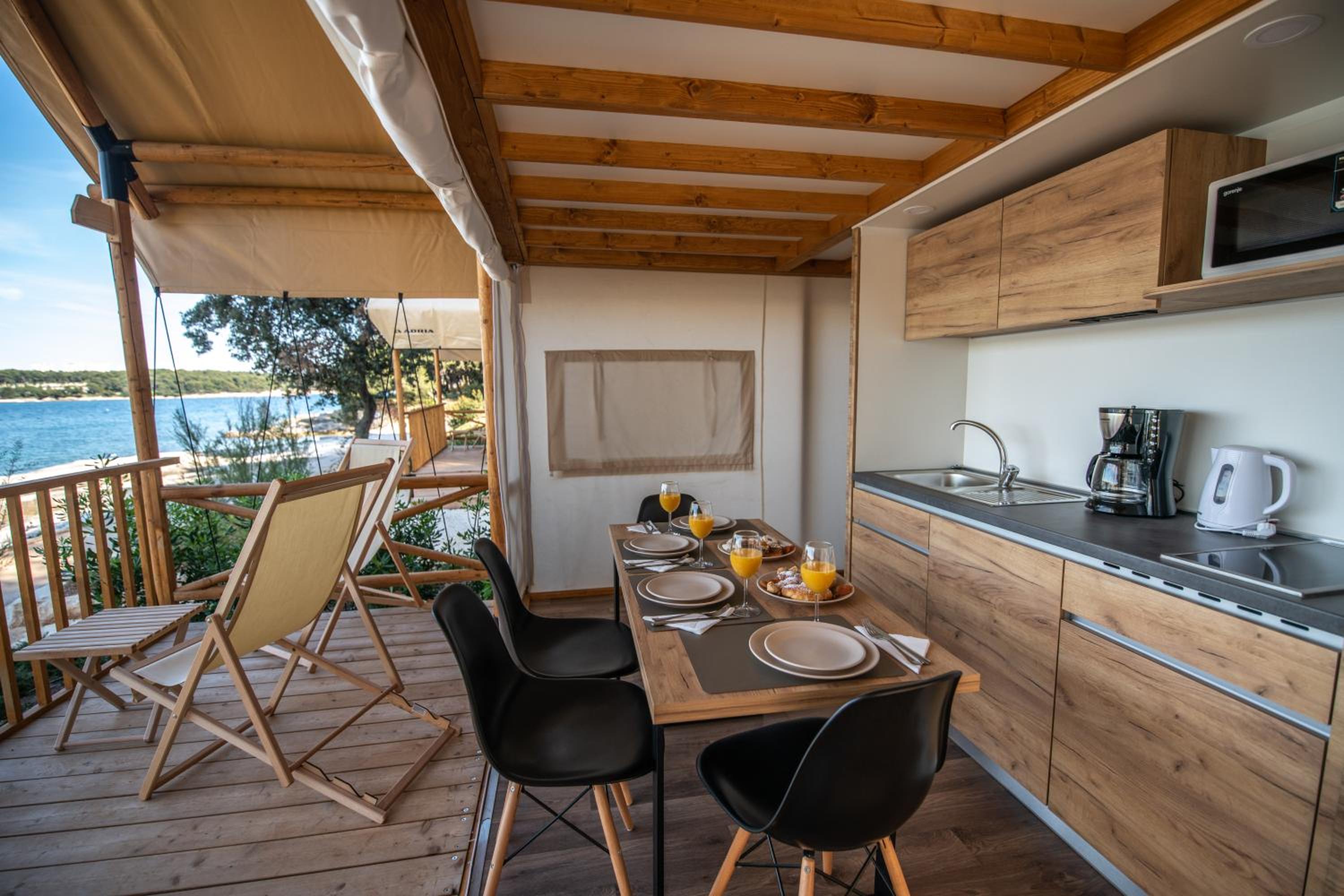 Arena Stoja Camping Homes