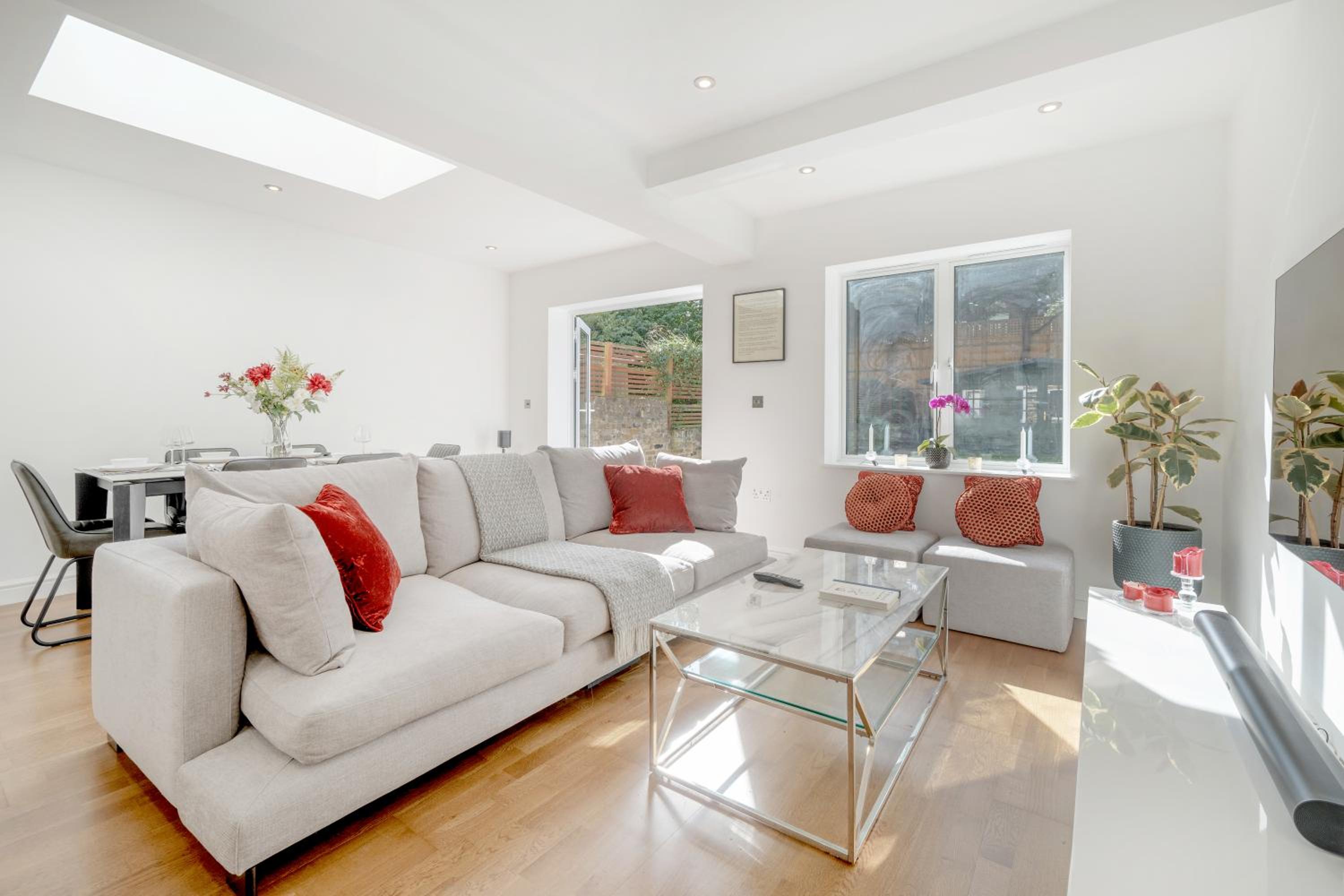 Maida Vale Gem by Little Venice with Stunning Garden