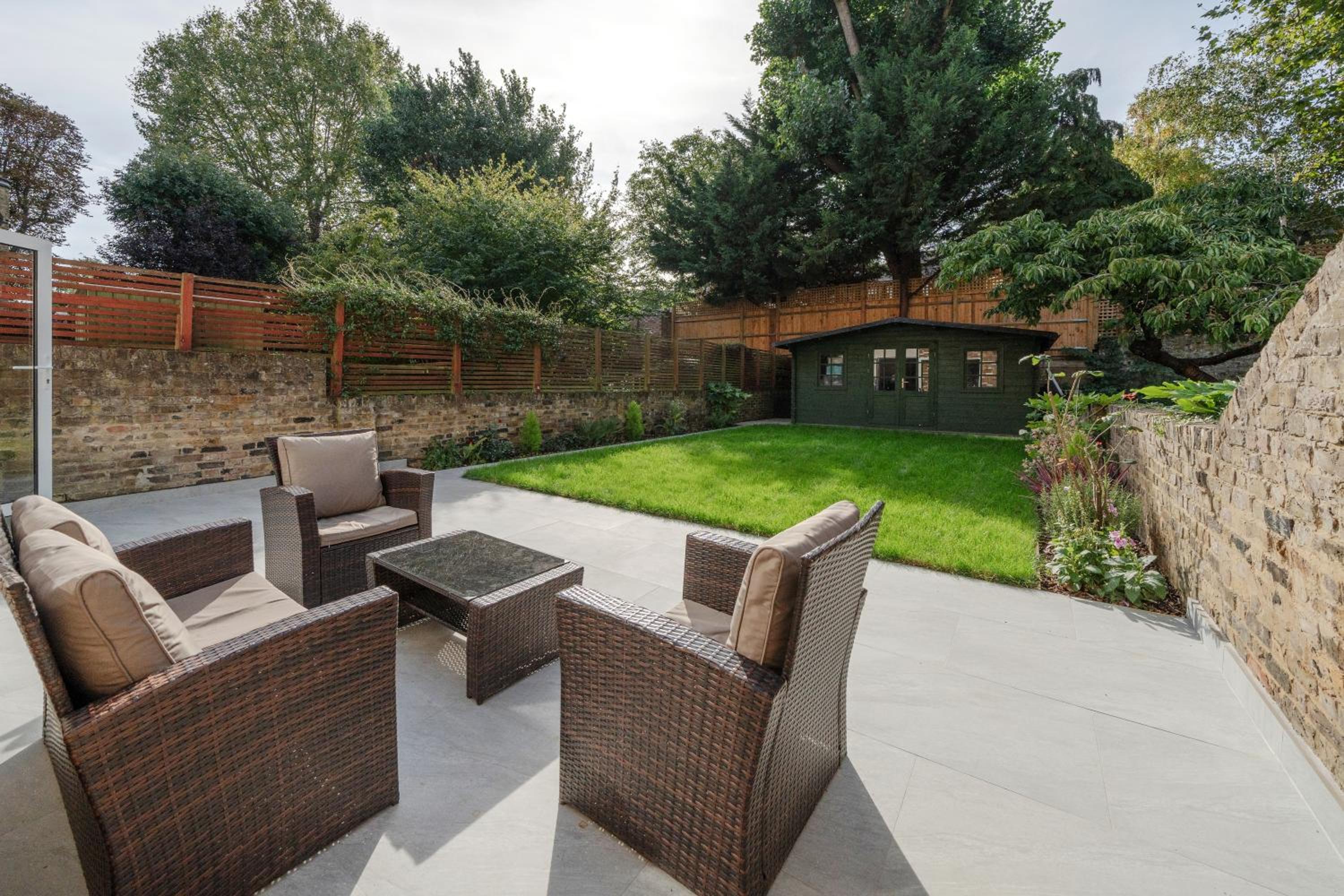 Maida Vale Gem by Little Venice with Stunning Garden